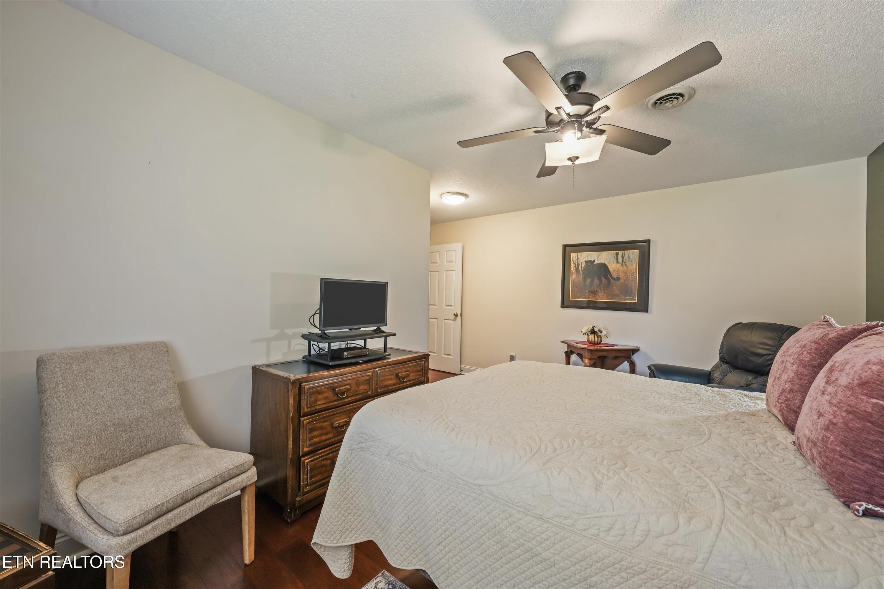 359 Paine Lake Drive Sevierville TN 37862