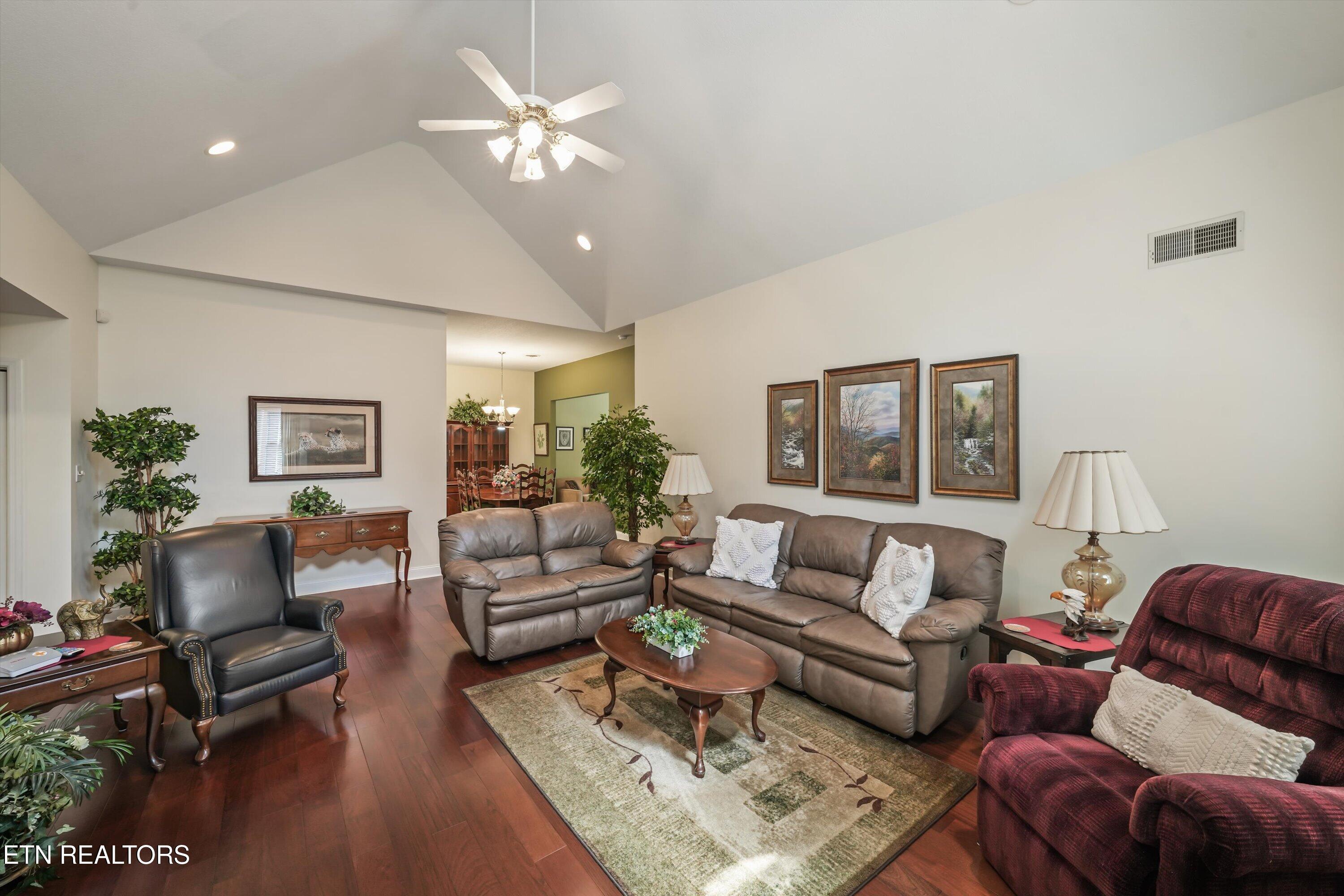 359 Paine Lake Drive Sevierville TN 37862