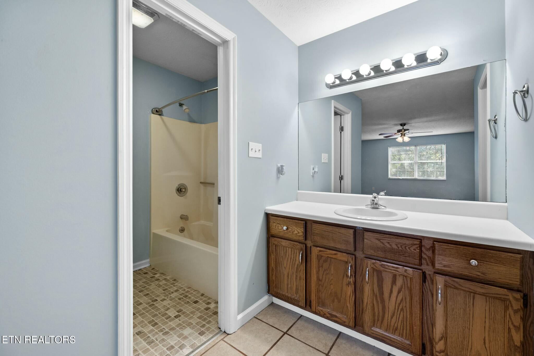 6919 Kings Crossing Way Knoxville TN 37918