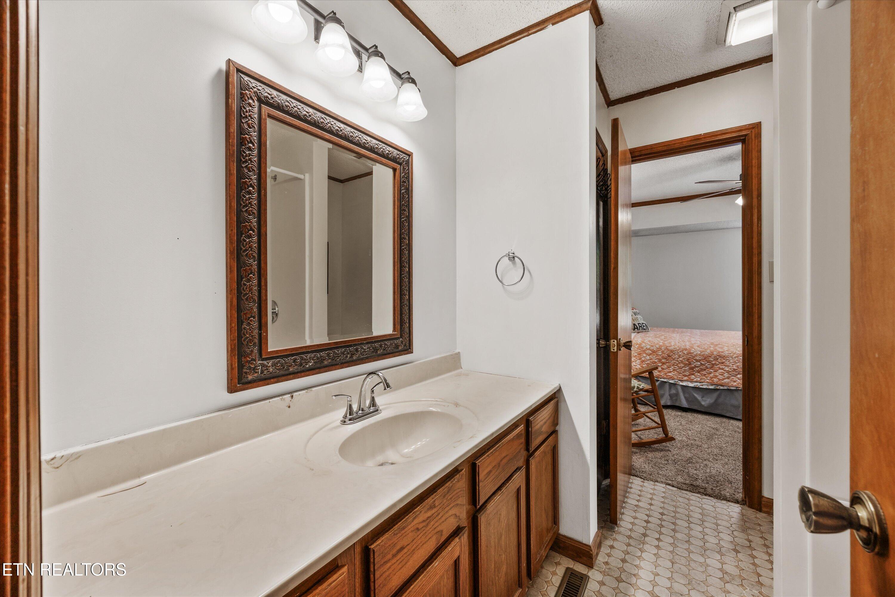 629 Idlewood Lane Knoxville TN 37923