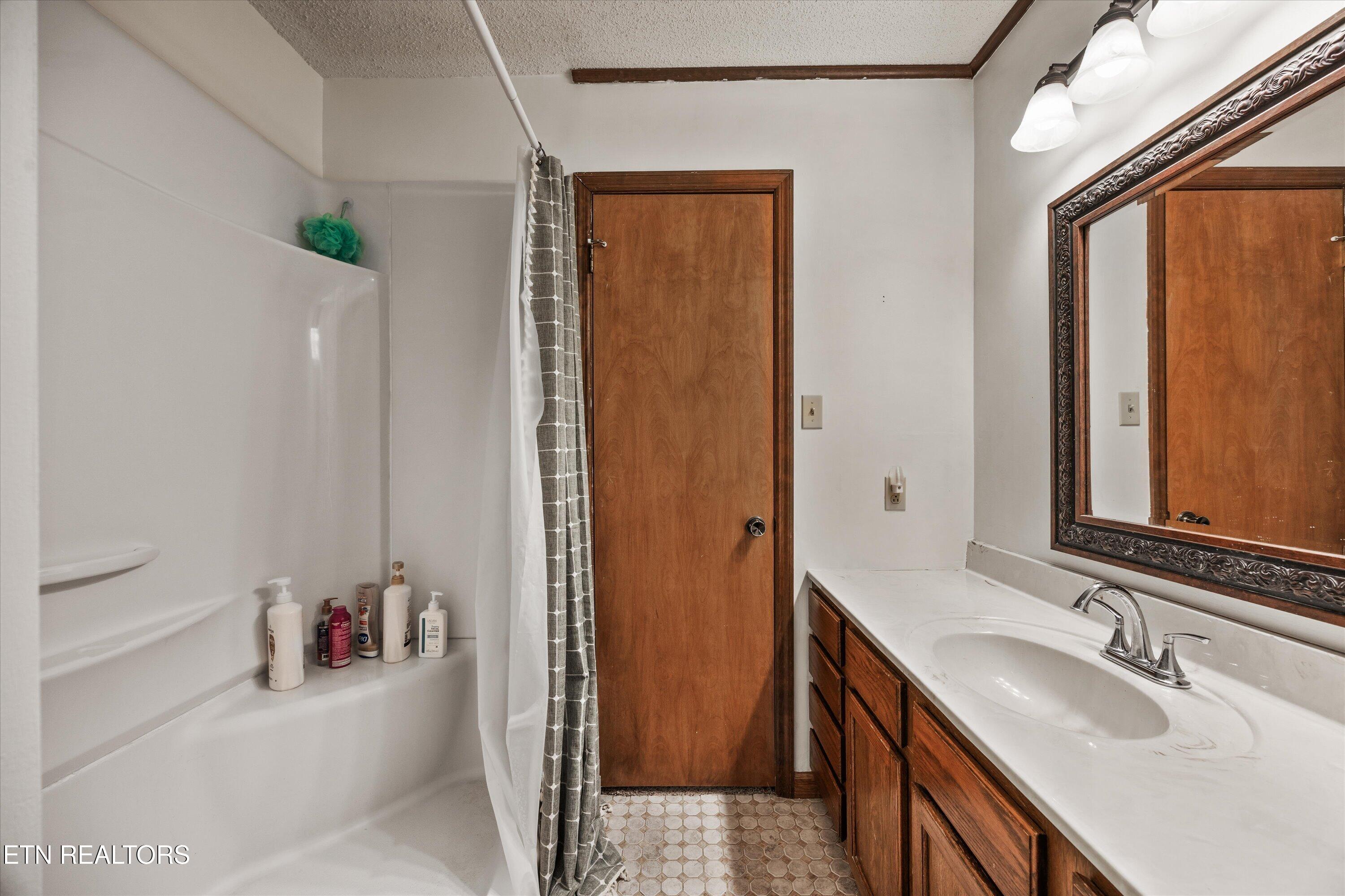 629 Idlewood Lane Knoxville TN 37923