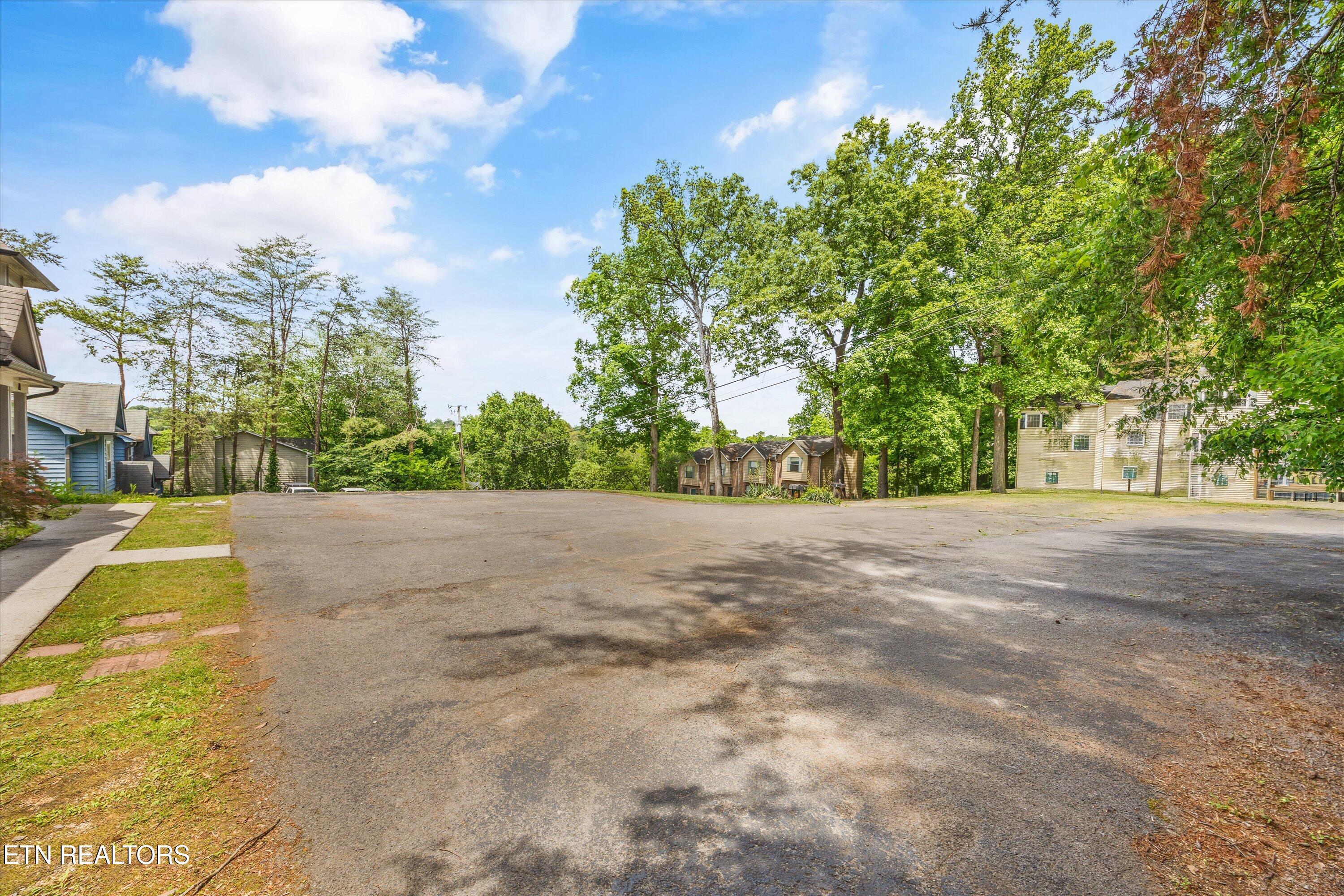 629 Idlewood Lane Knoxville TN 37923