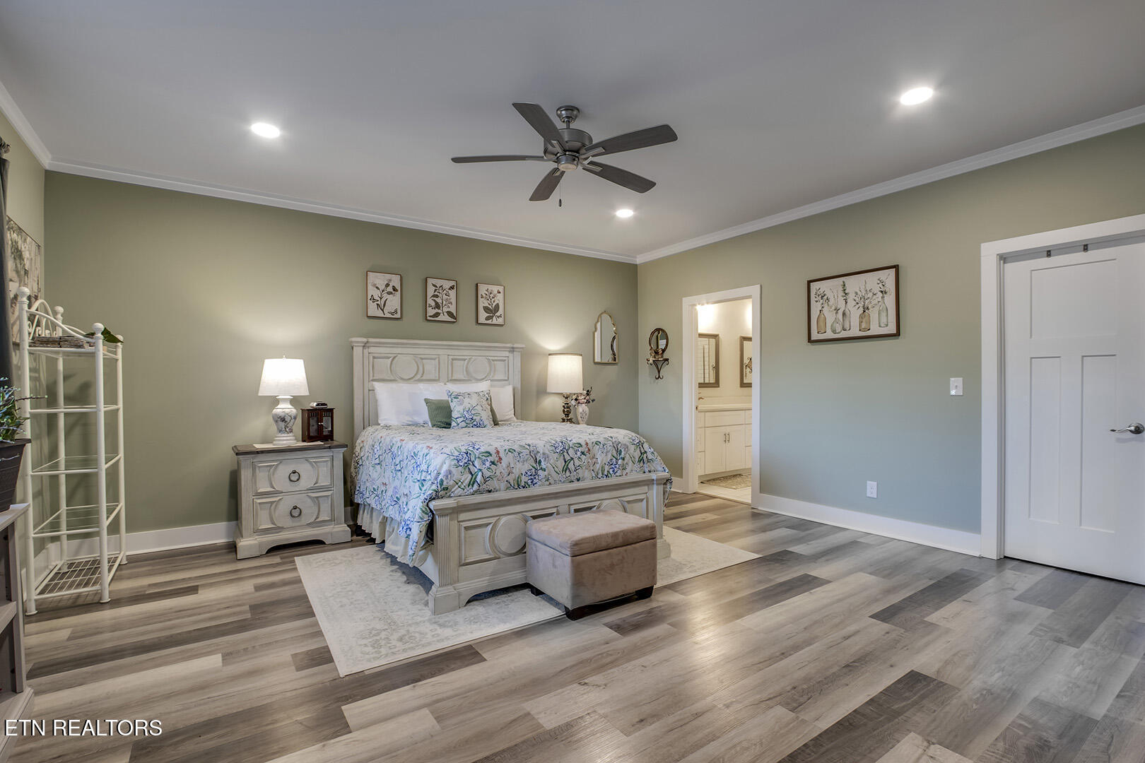984 Meadow Walk Lane Lenoir City TN 37772