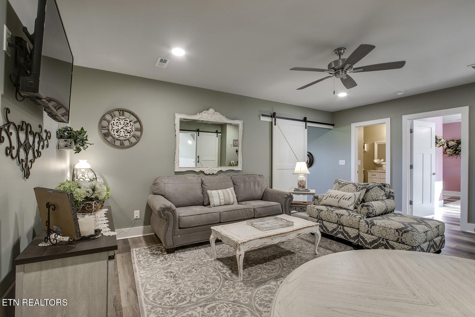 984 Meadow Walk Lane Lenoir City TN 37772