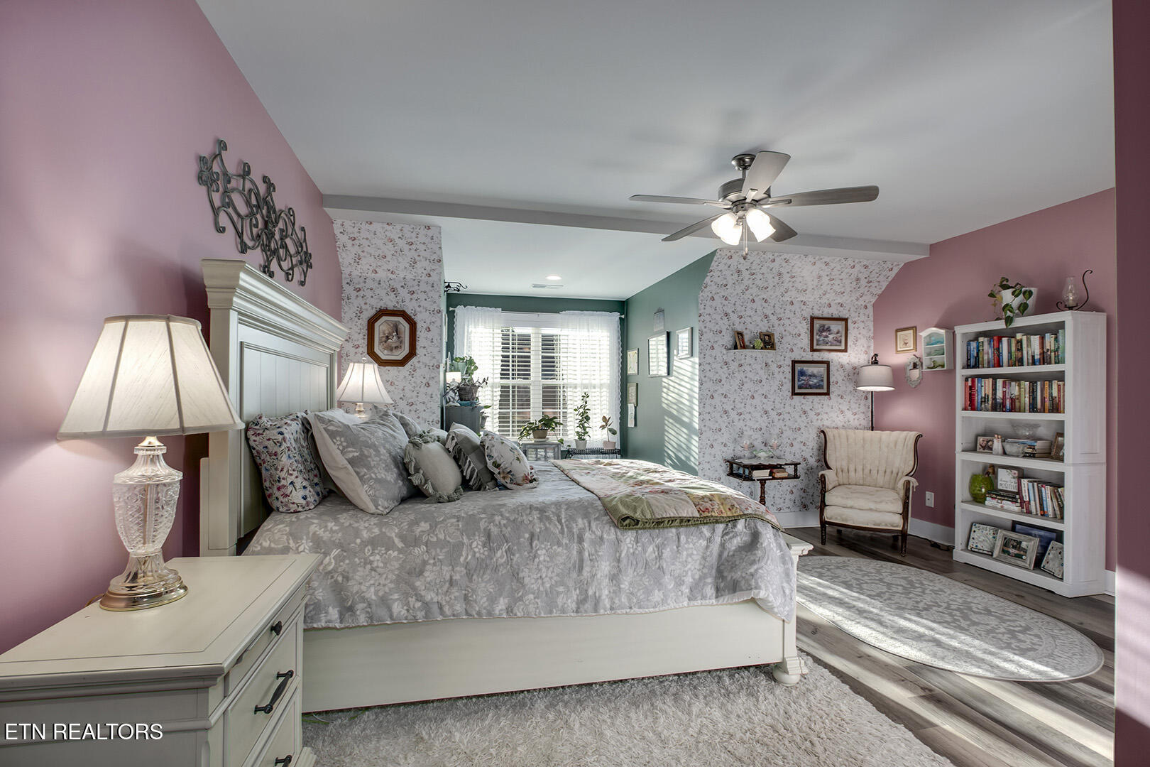 984 Meadow Walk Lane Lenoir City TN 37772