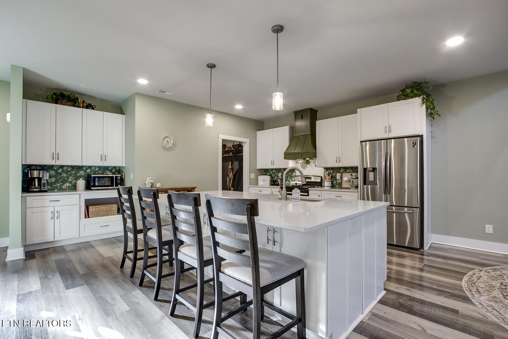 984 Meadow Walk Lane Lenoir City TN 37772