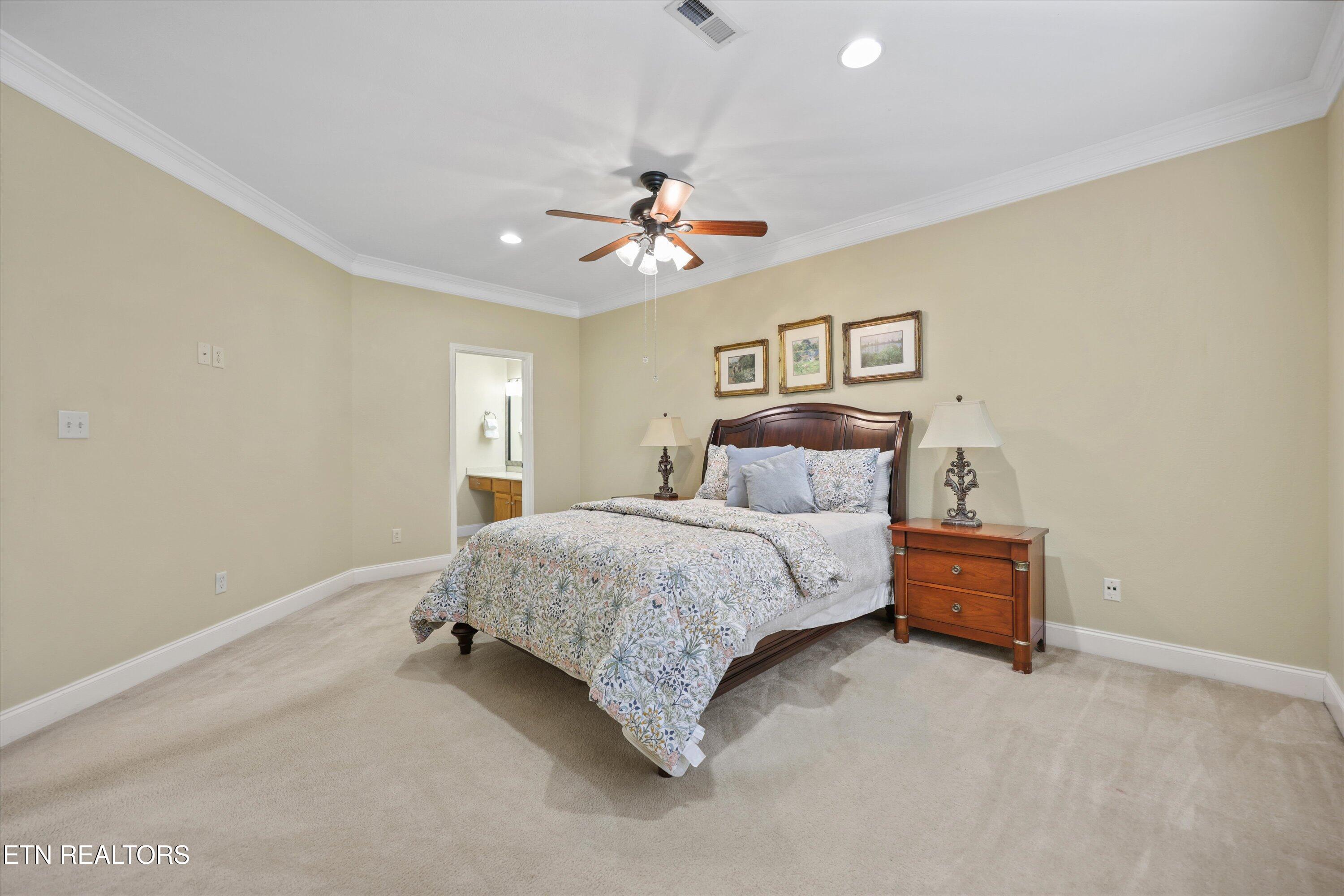 560 Meadow Walk Lane Lenoir City TN 37772