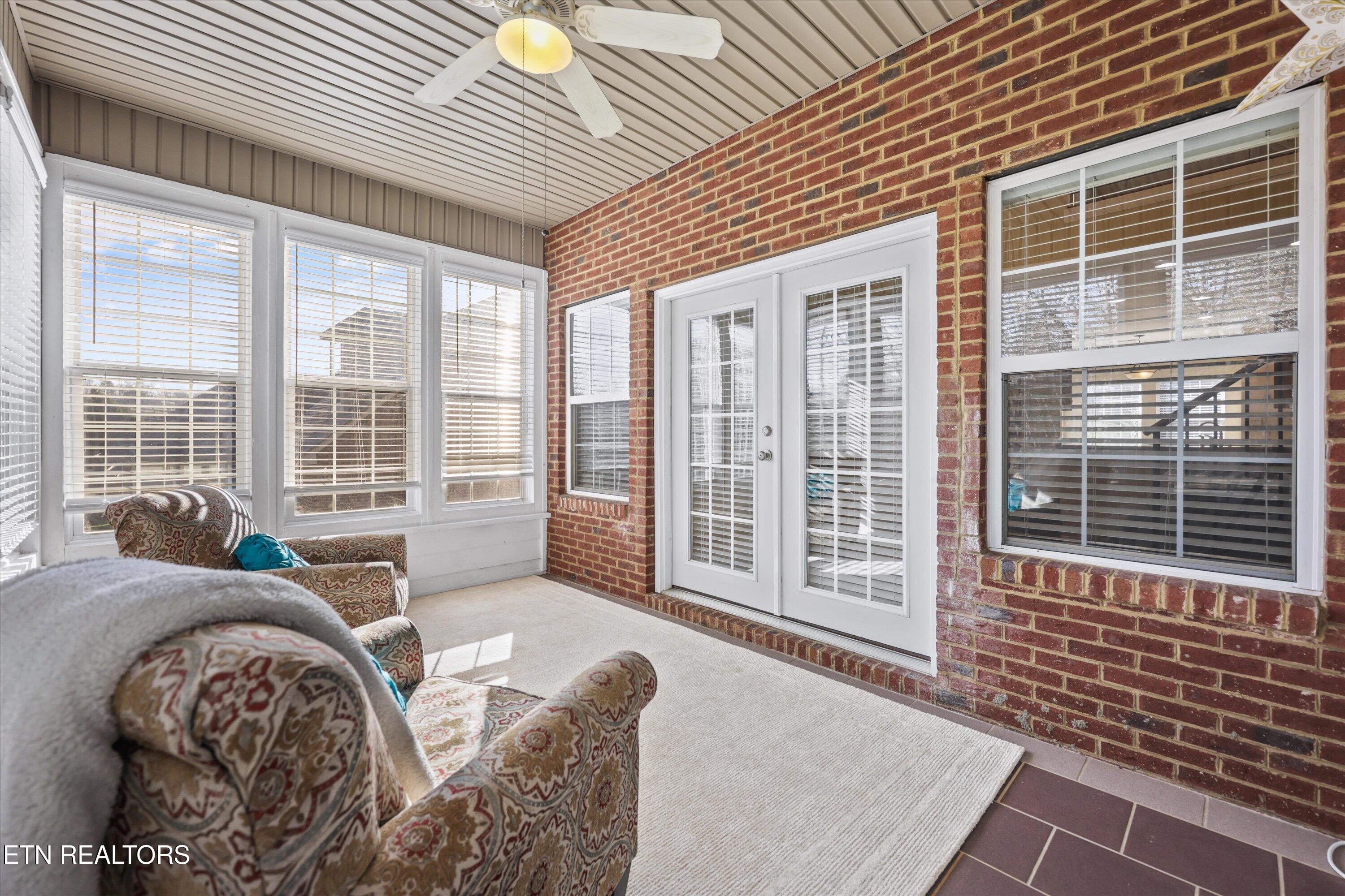 560 Meadow Walk Lane Lenoir City TN 37772