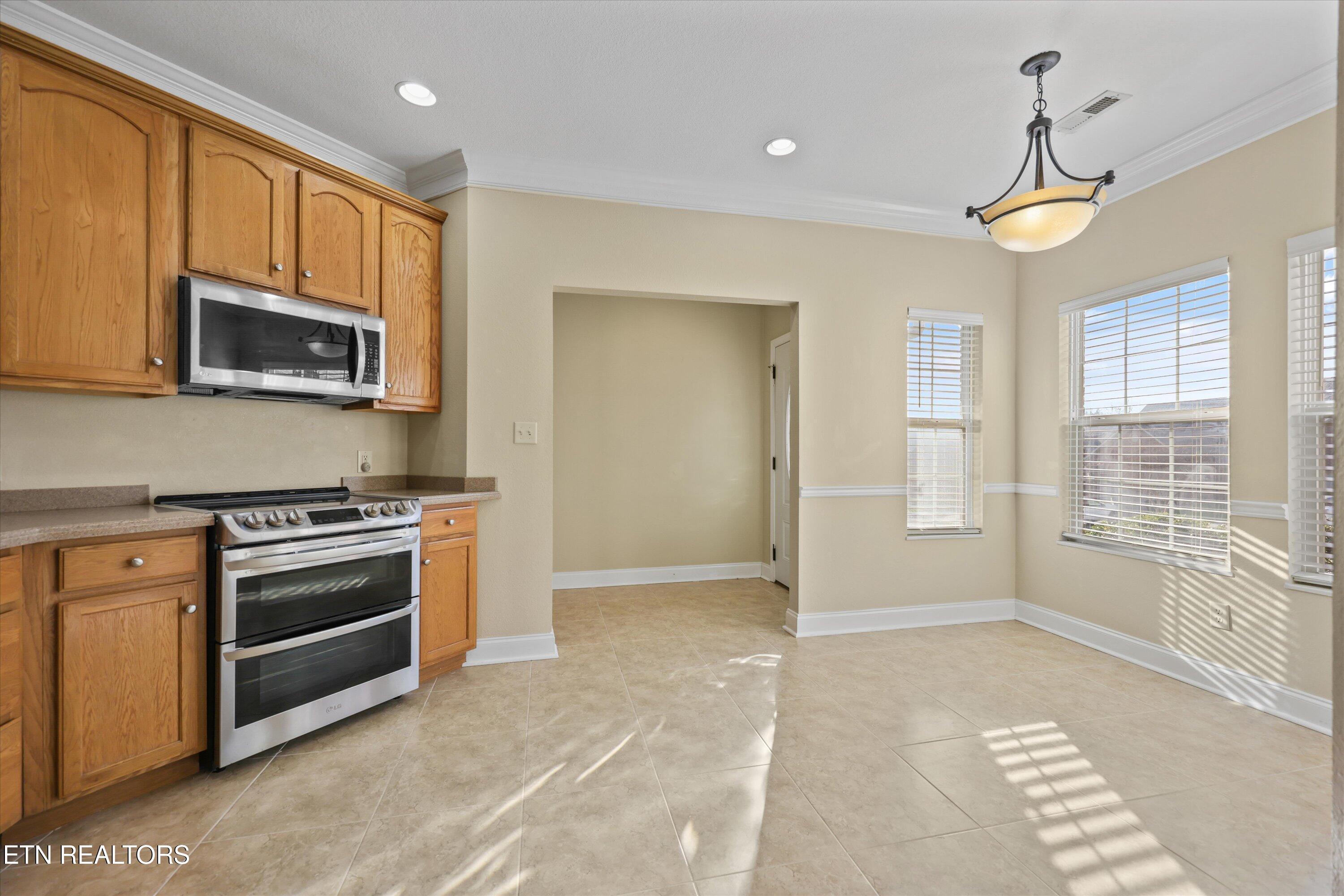 560 Meadow Walk Lane Lenoir City TN 37772