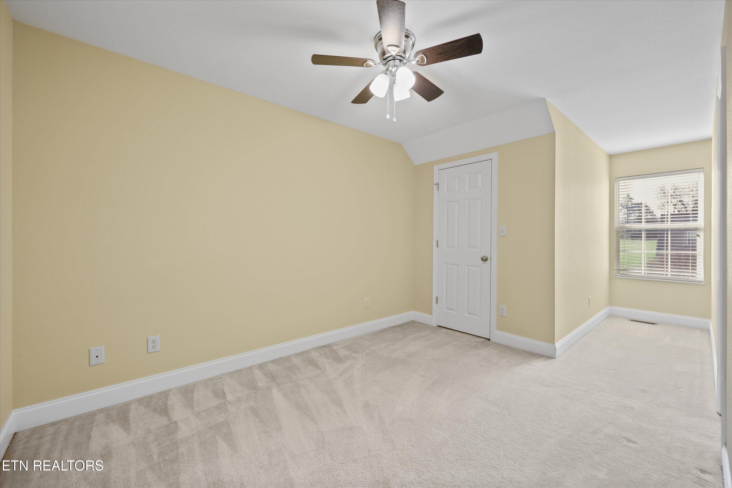 560 Meadow Walk Lane Lenoir City TN 37772