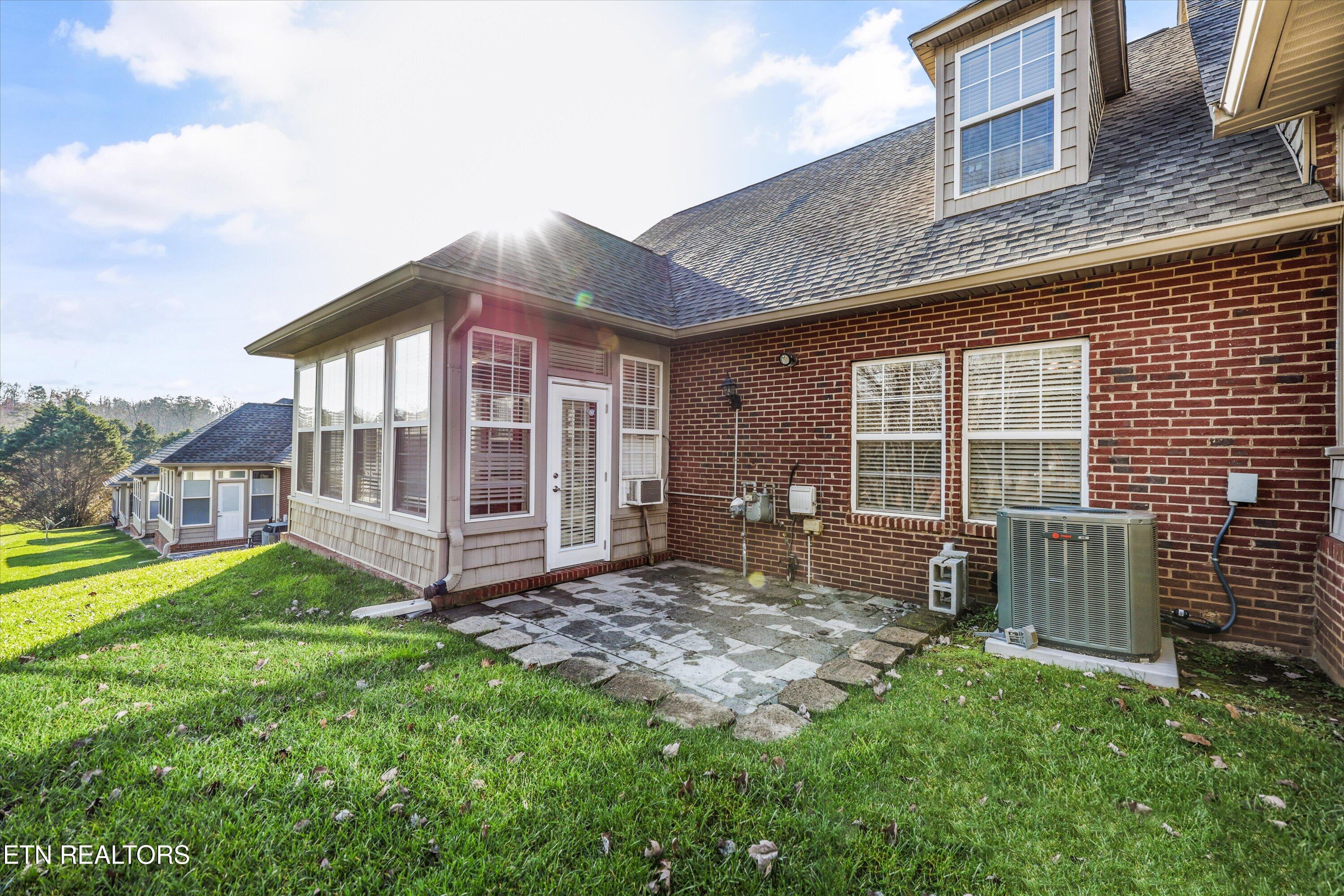 560 Meadow Walk Lane Lenoir City TN 37772
