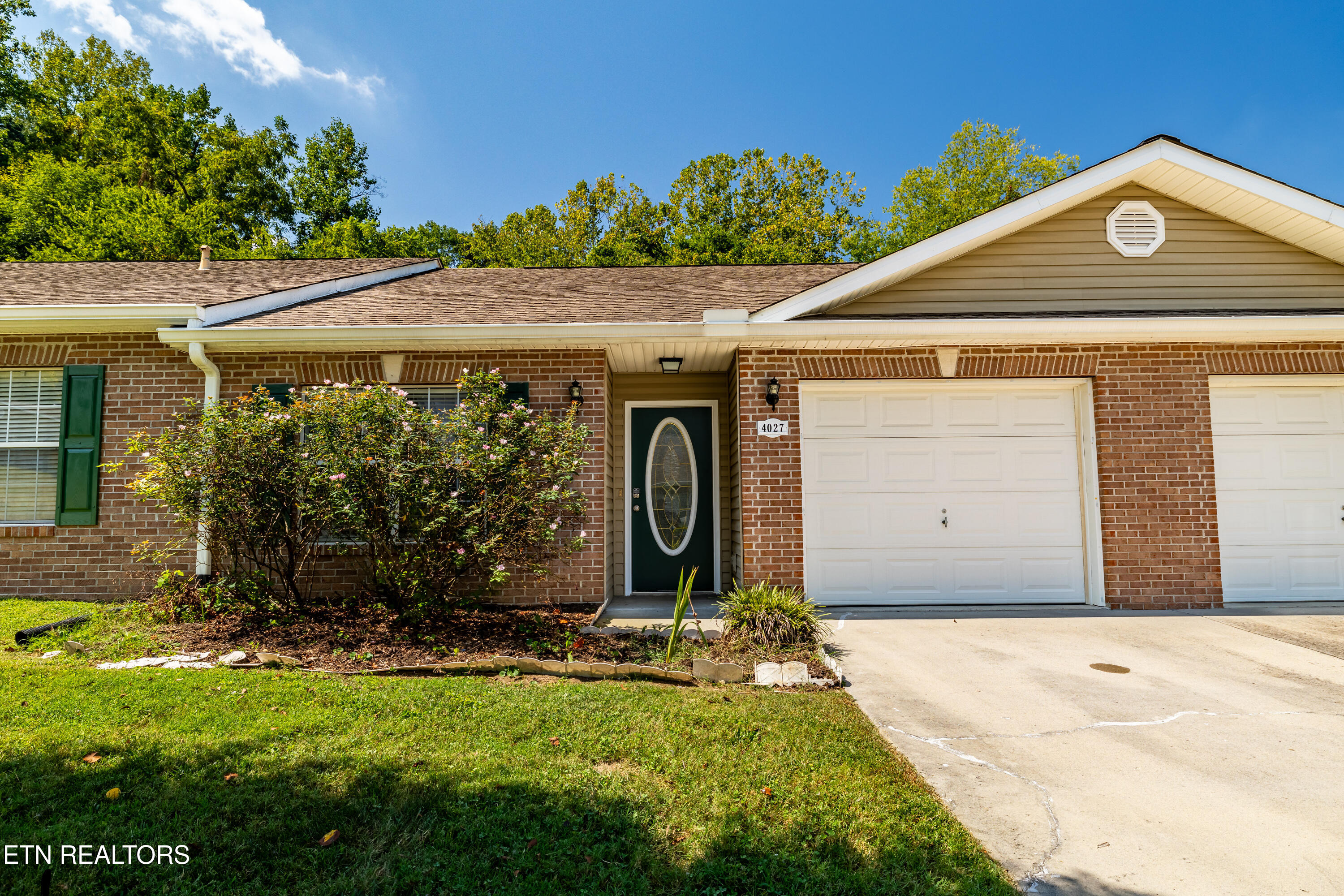 4027 Darwin Way Knoxville TN 37918