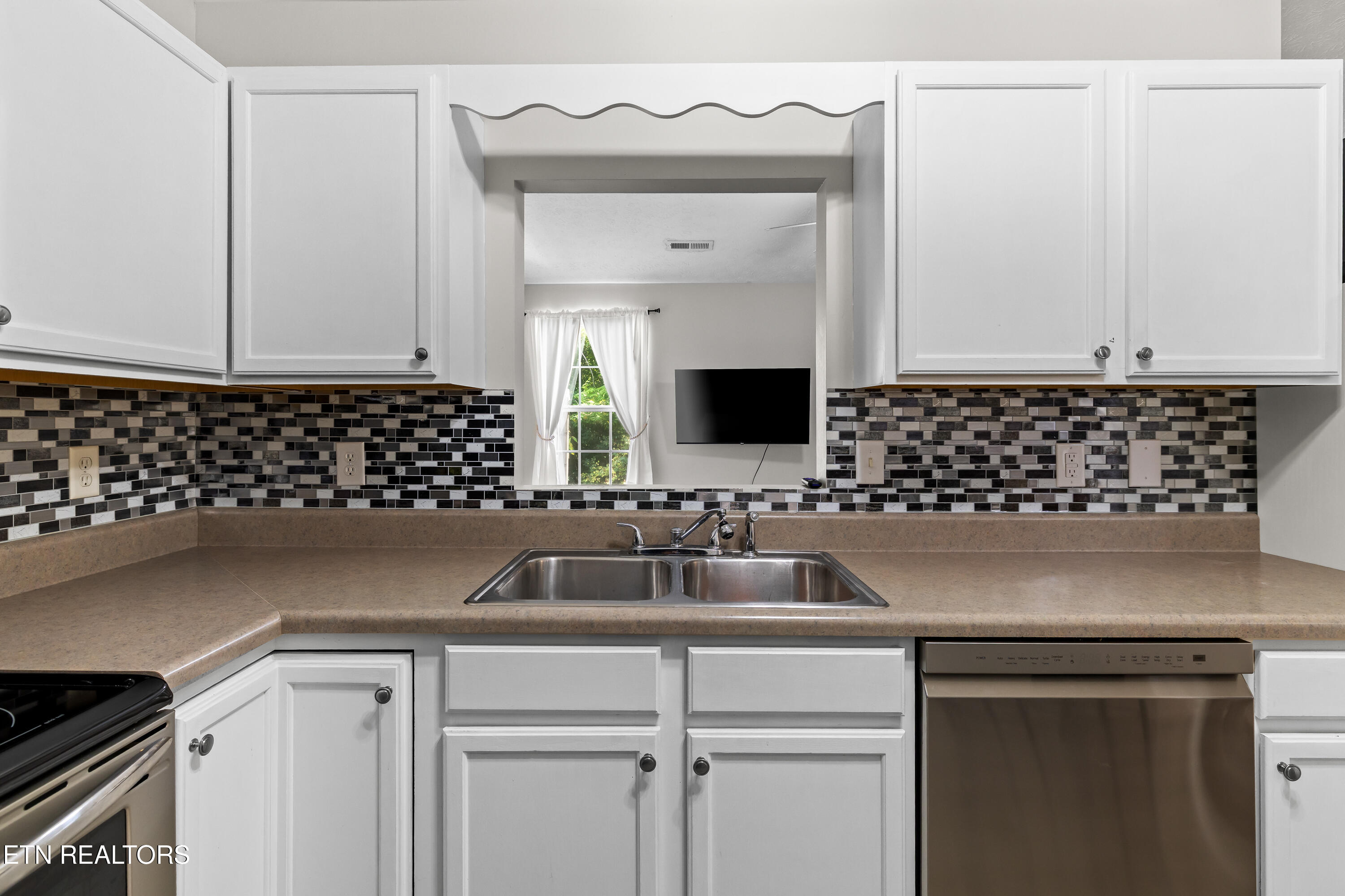 4027 Darwin Way Knoxville TN 37918