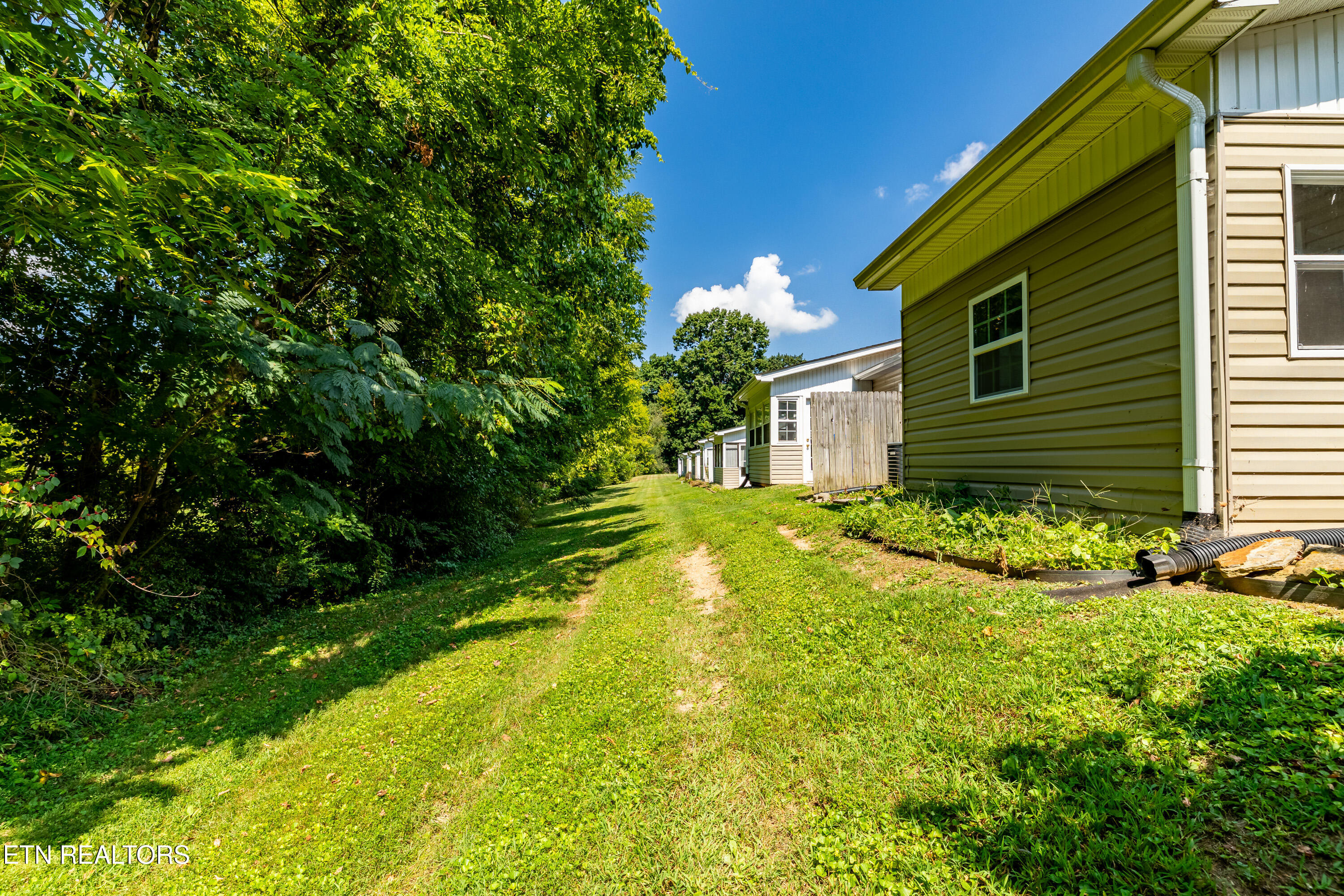 4027 Darwin Way Knoxville TN 37918