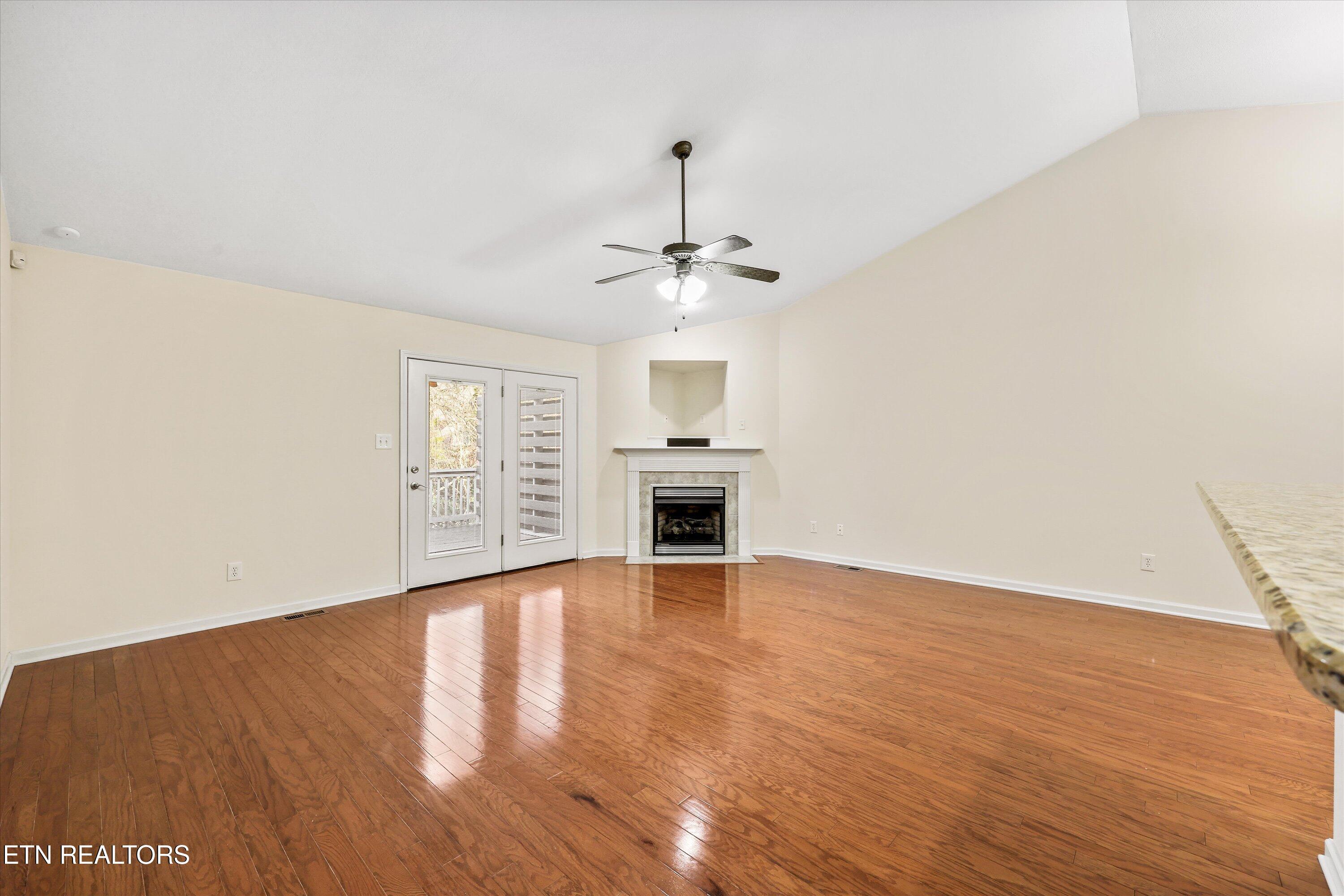 8772 Carriage House Way Knoxville TN 37923