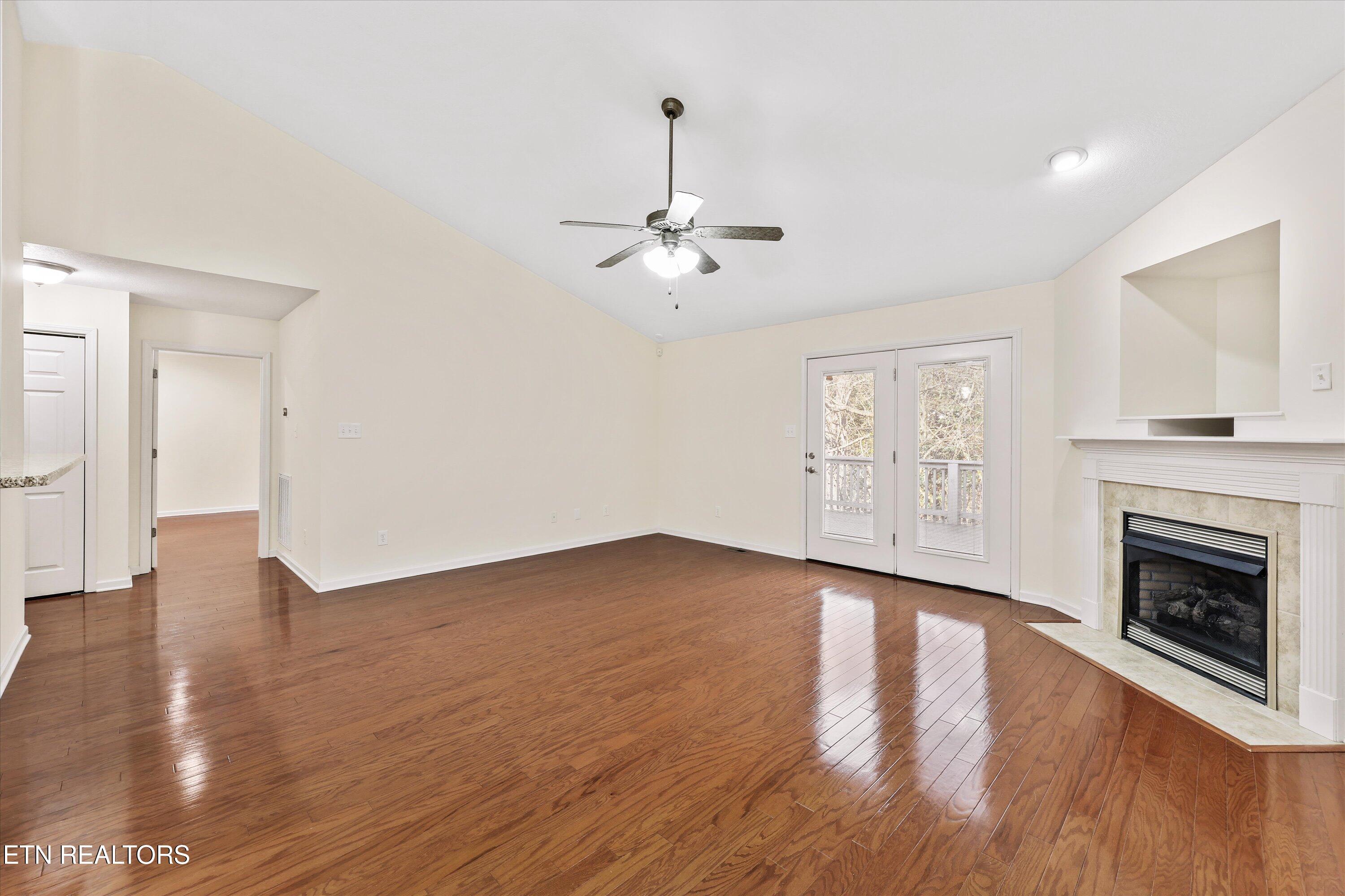8772 Carriage House Way Knoxville TN 37923