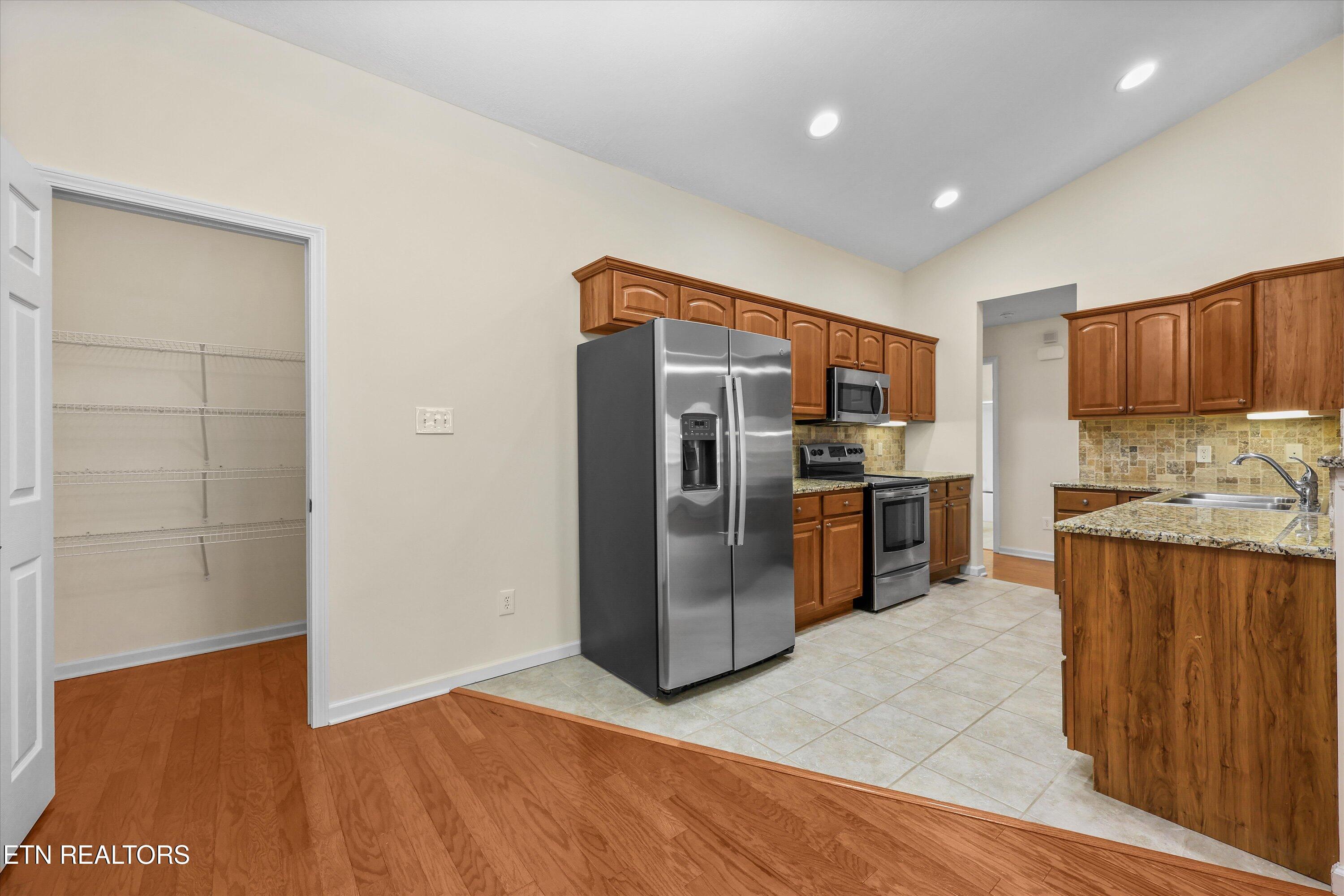 8772 Carriage House Way Knoxville TN 37923