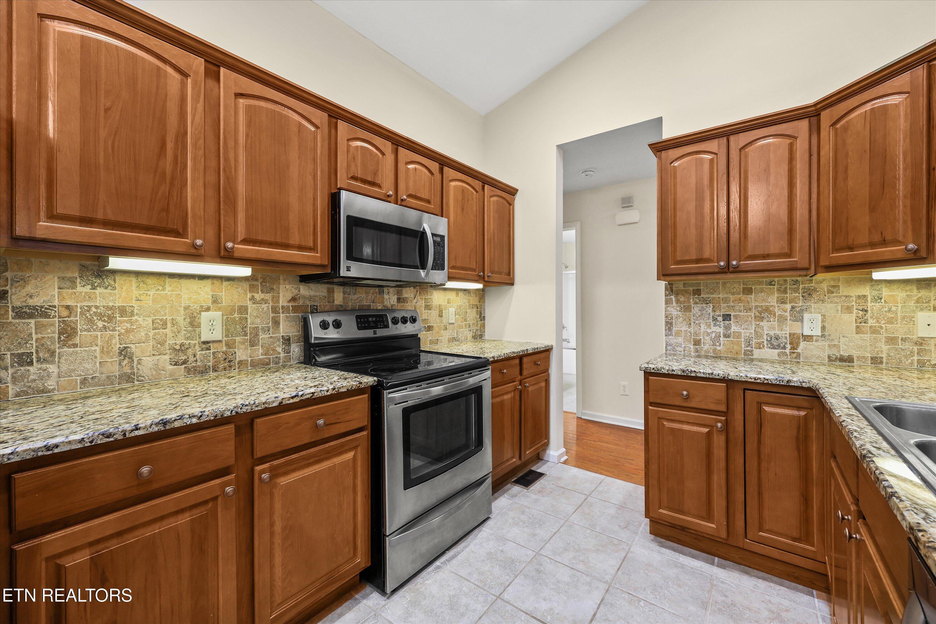 8772 Carriage House Way Knoxville TN 37923