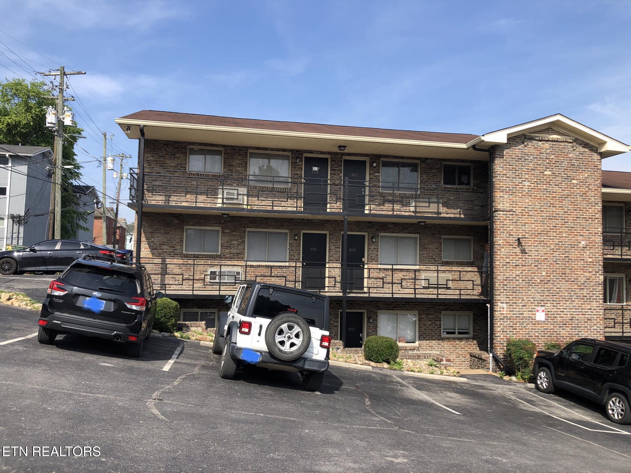 1512 Forest Avenue Knoxville TN 37916
