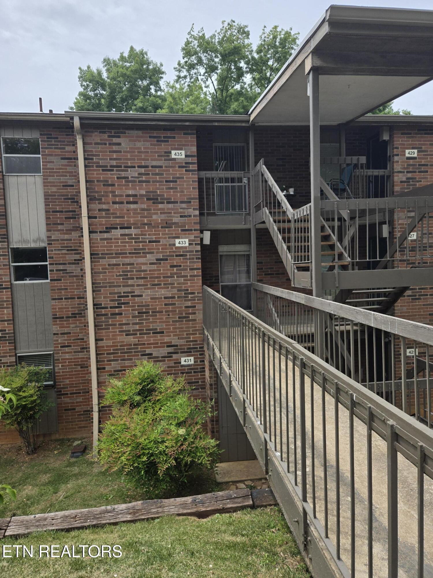 435 Canberra Drive Knoxville TN 37923