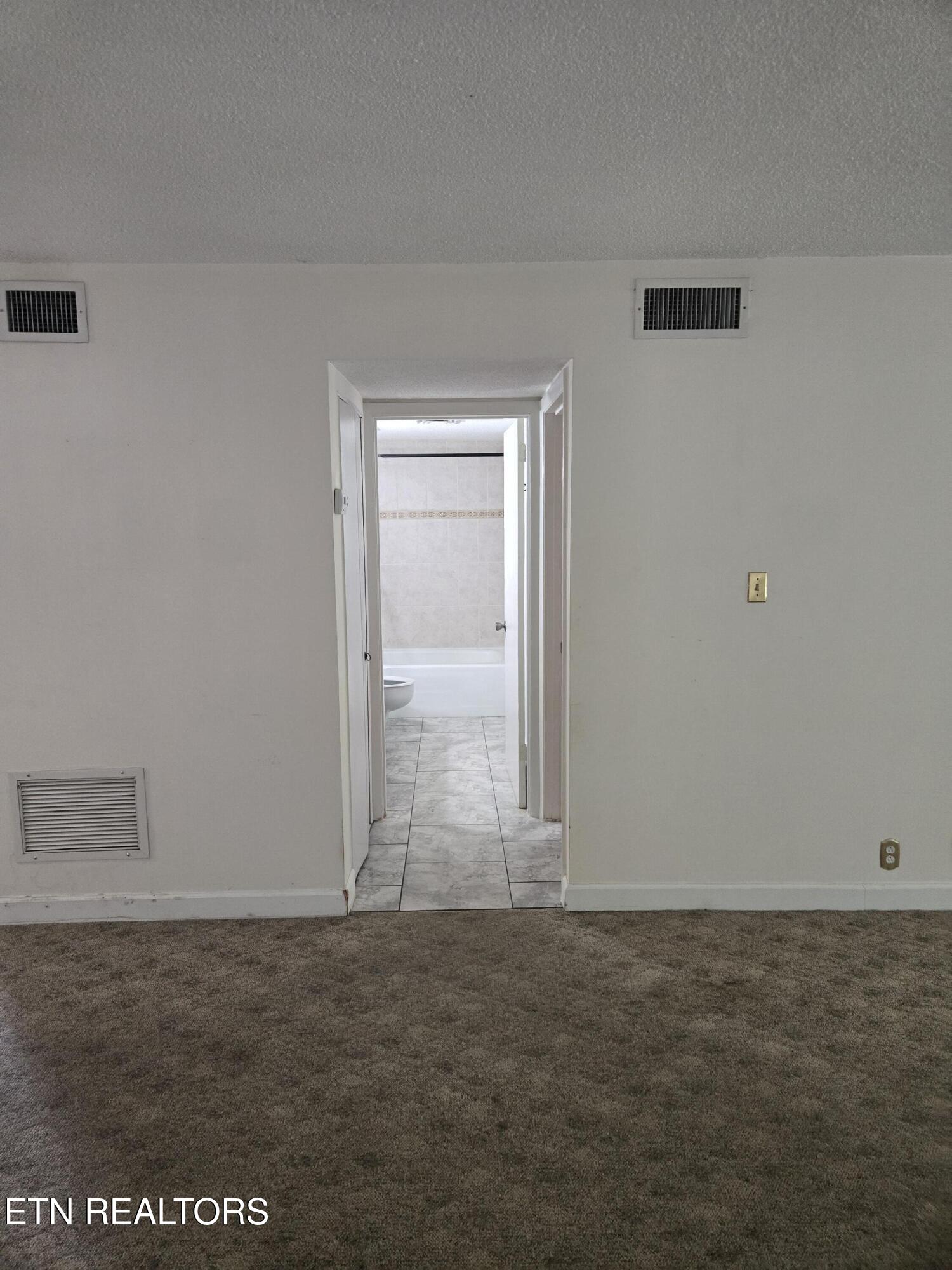 435 Canberra Drive Knoxville TN 37923