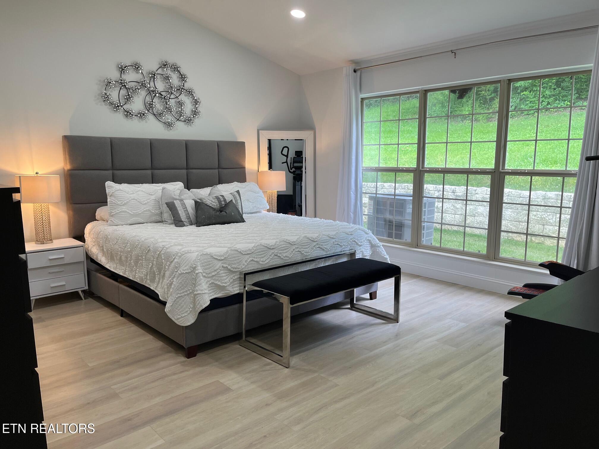 657 Applegate Lane Knoxville TN 37934