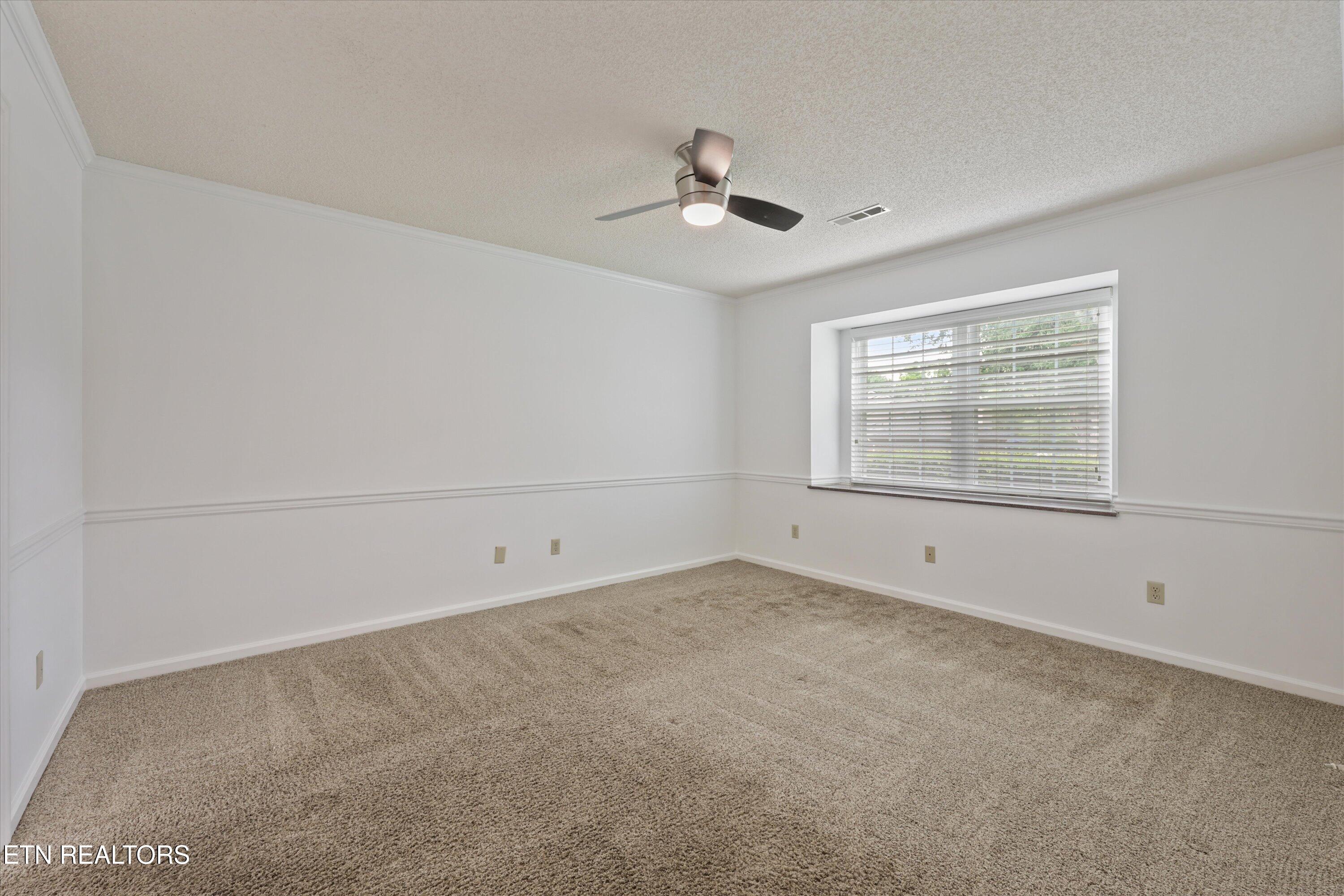 5035 Griffins Gate Lane Knoxville TN 37912