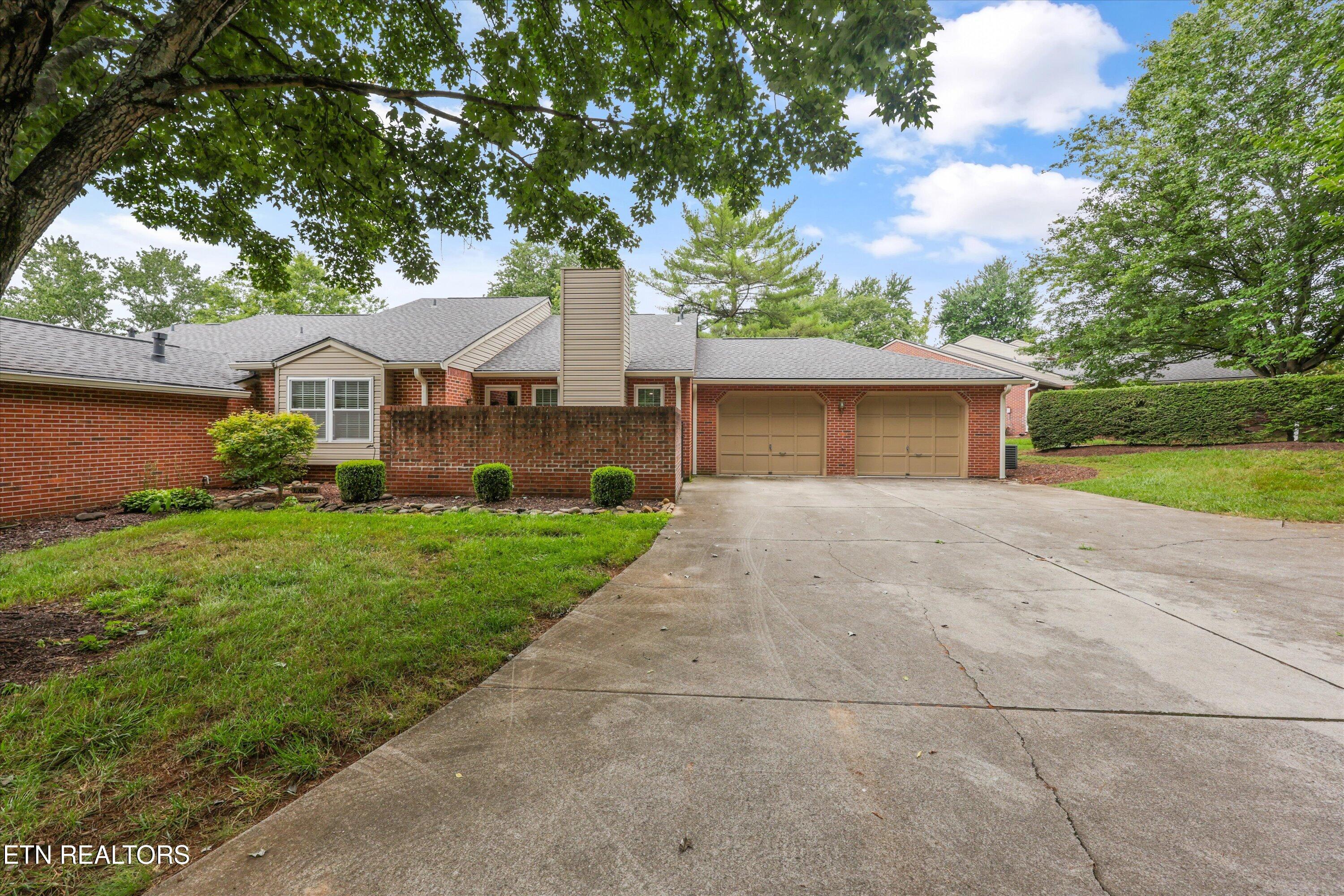 5035 Griffins Gate Lane Knoxville TN 37912