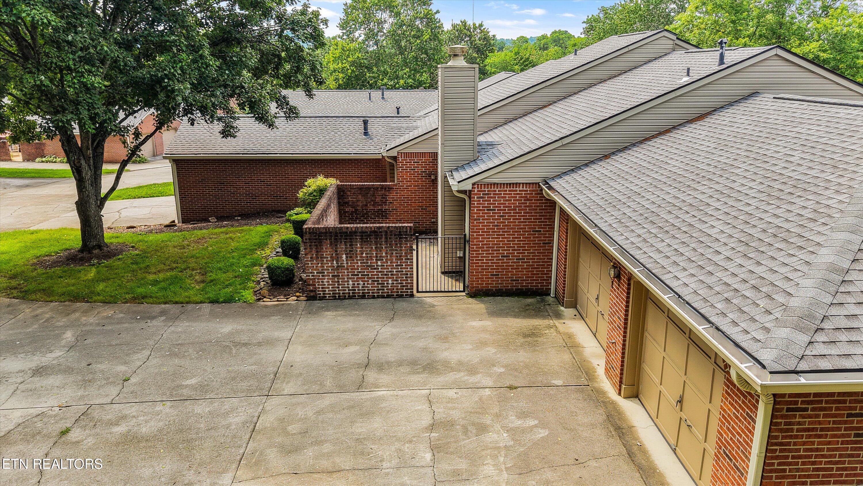 5035 Griffins Gate Lane Knoxville TN 37912