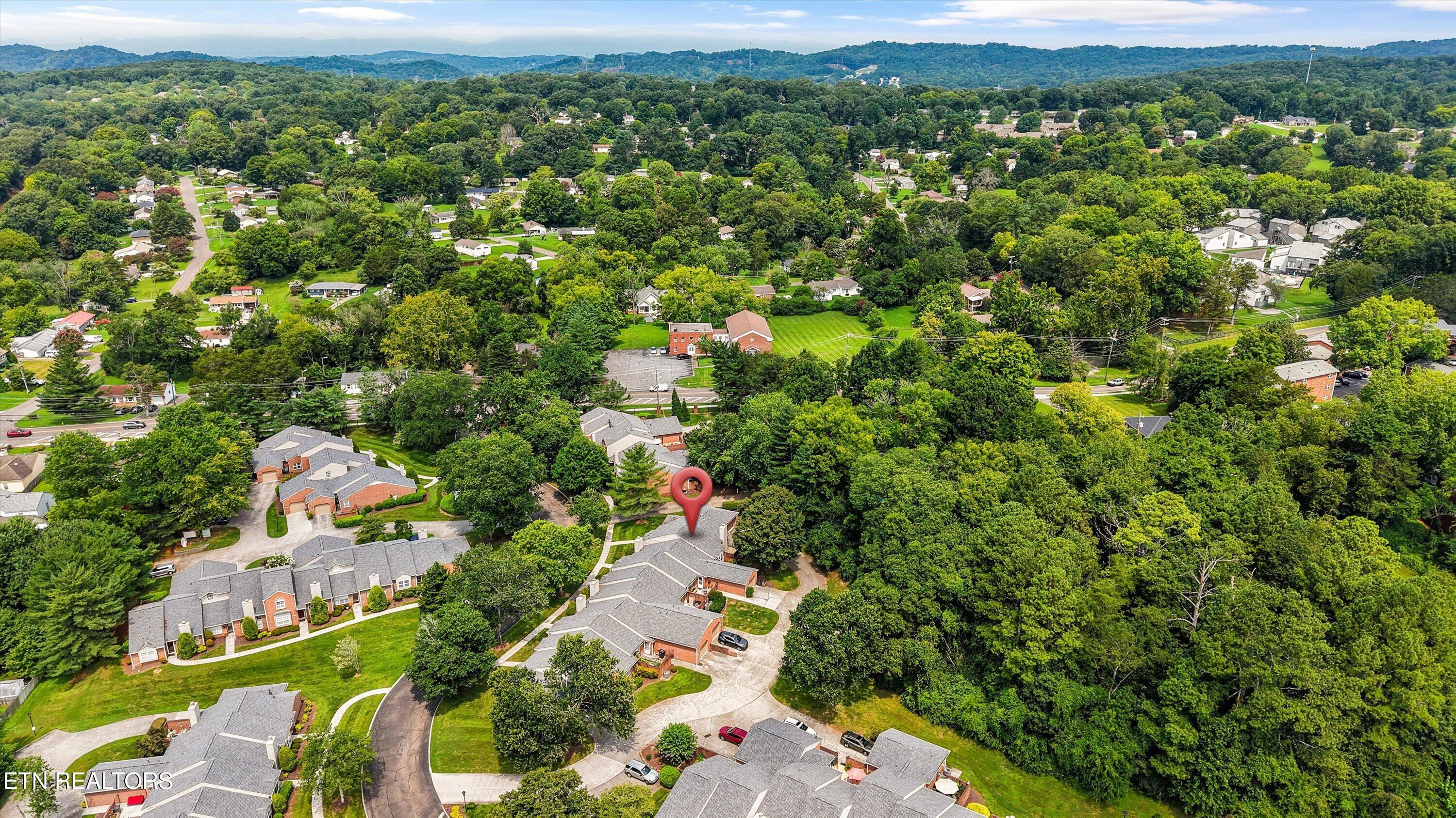 5035 Griffins Gate Lane Knoxville TN 37912