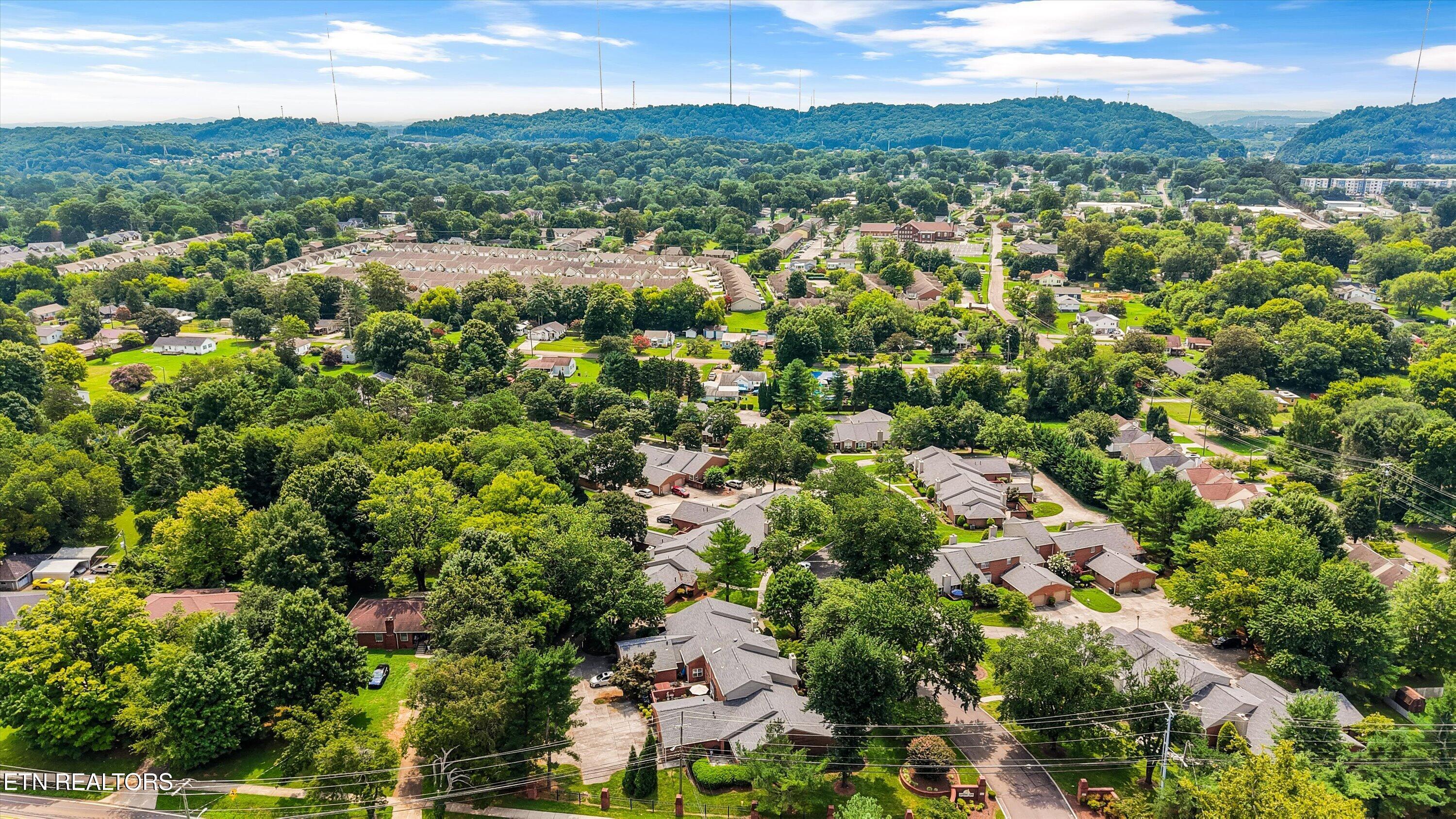 5035 Griffins Gate Lane Knoxville TN 37912