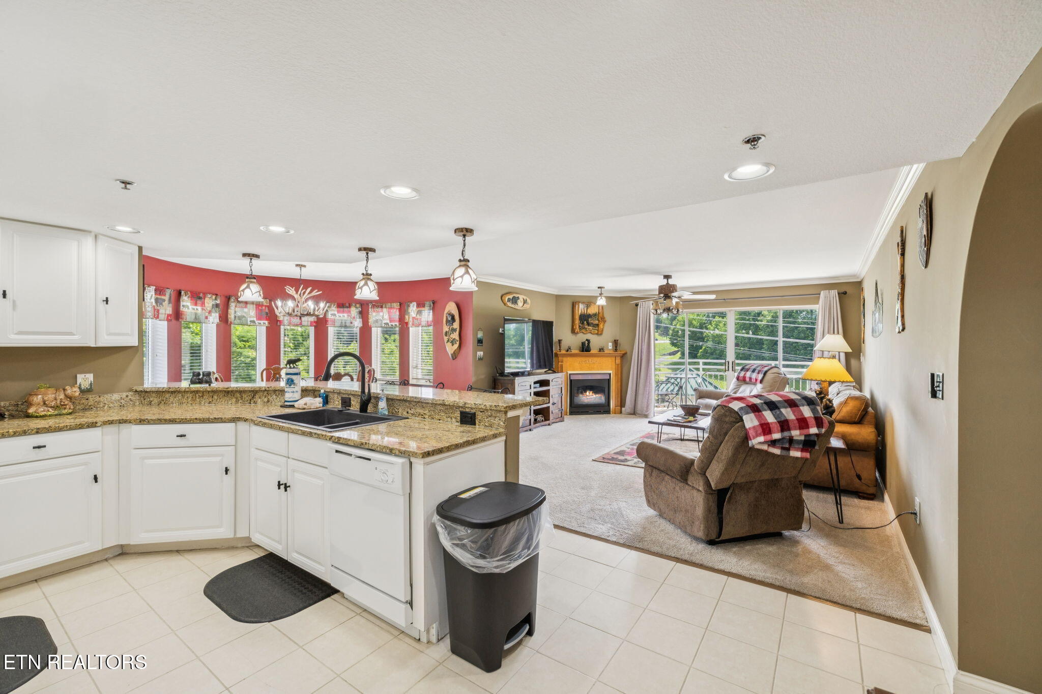 503 Dollywood Lane Pigeon Forge TN 37863