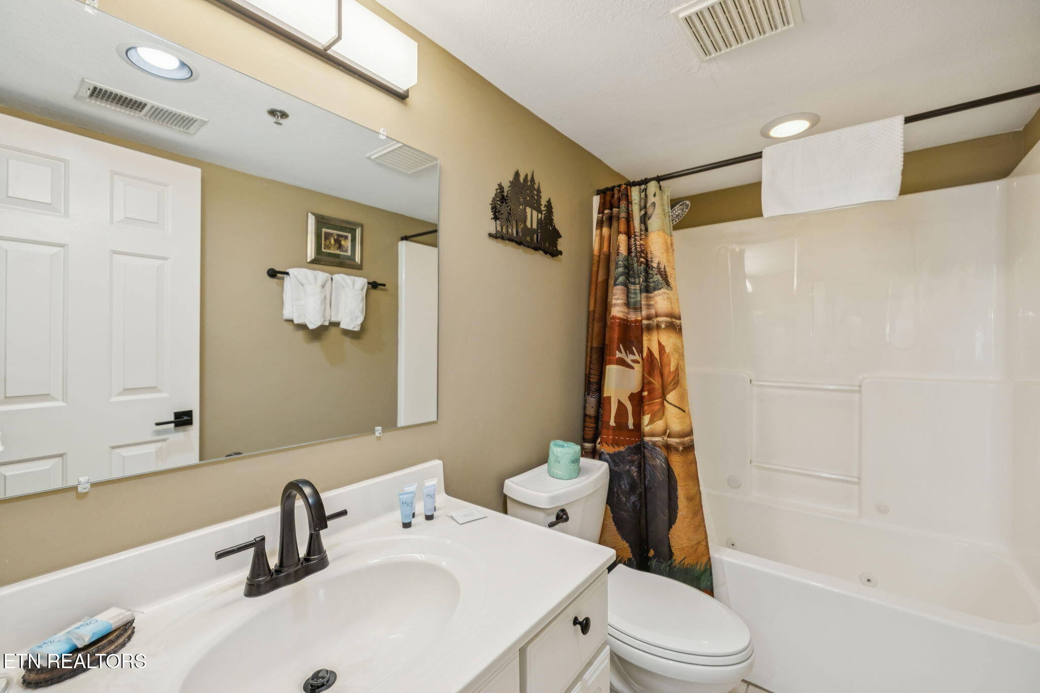 503 Dollywood Lane Pigeon Forge TN 37863