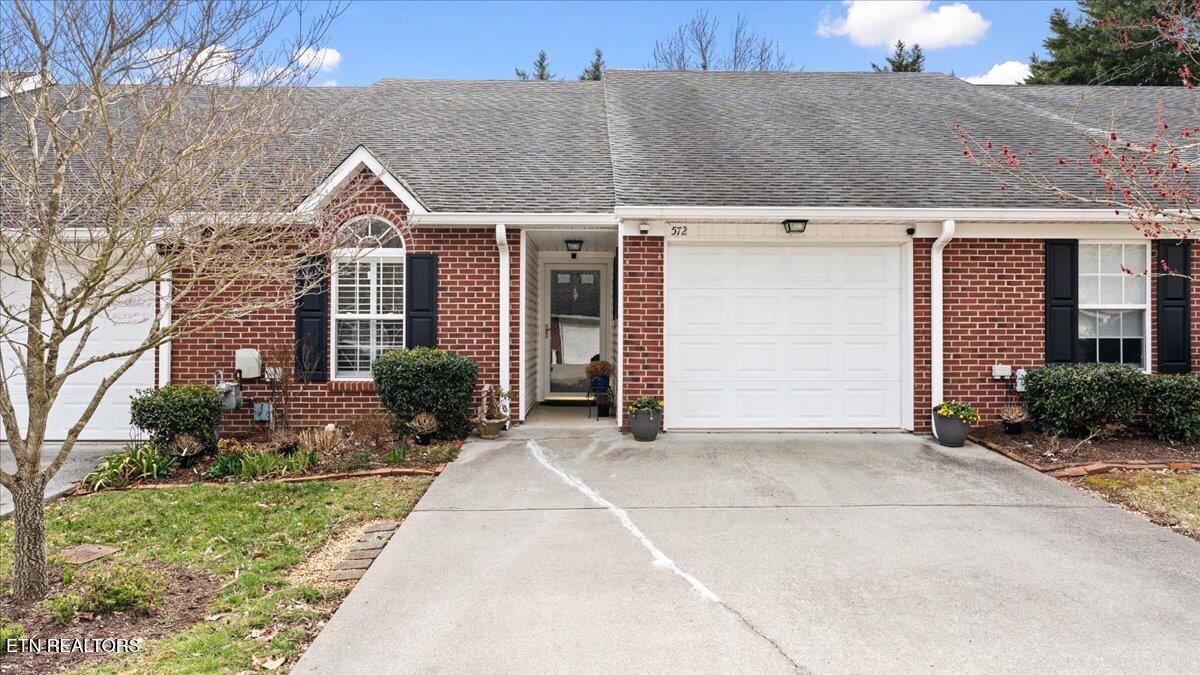 572 Brookshire Way Knoxville TN 37923