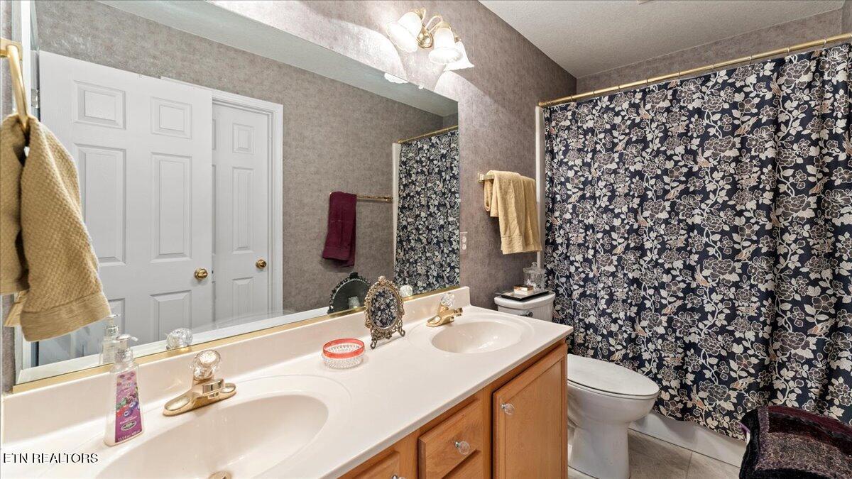 572 Brookshire Way Knoxville TN 37923