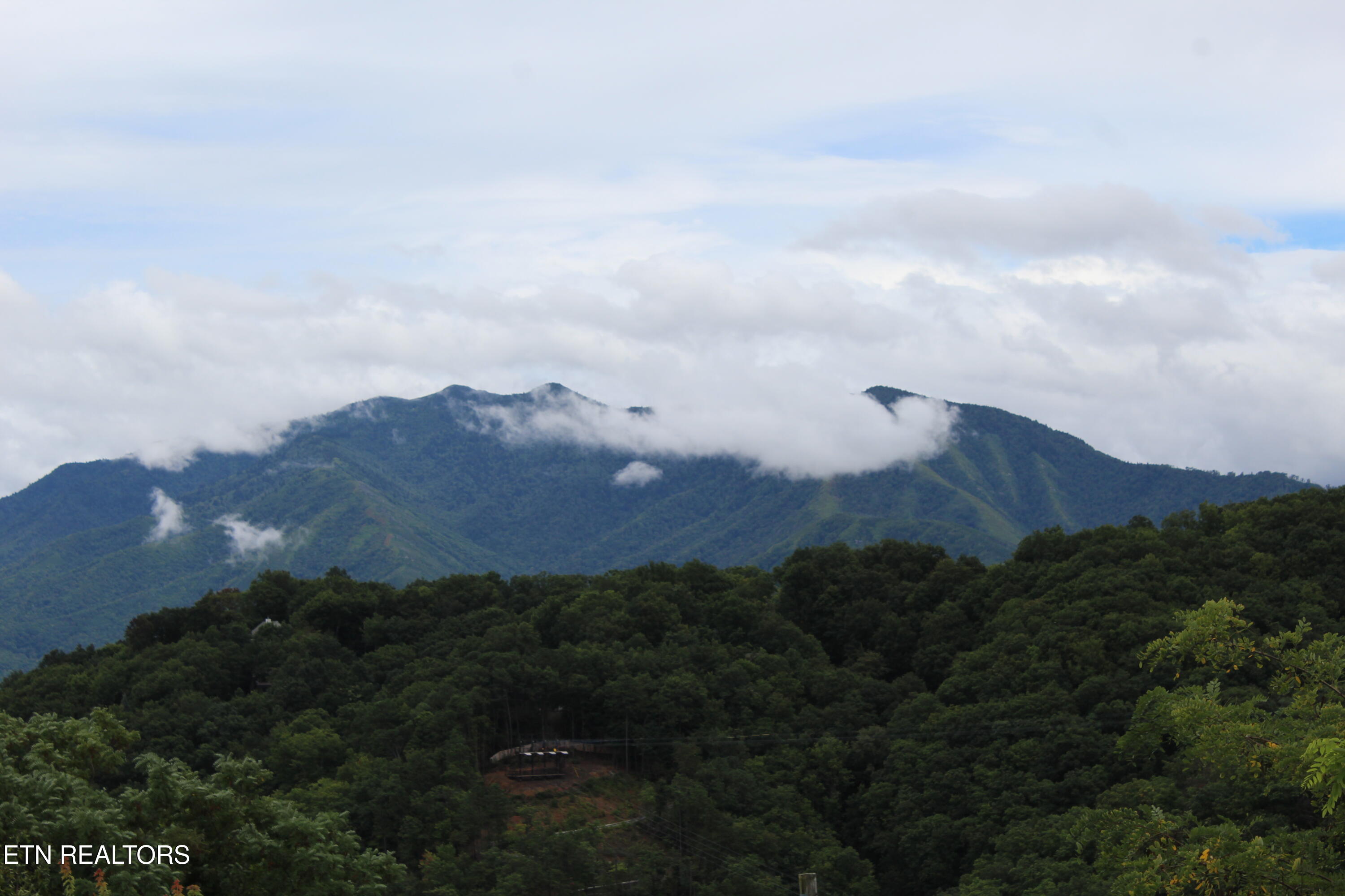 1380 Ski View Drive Gatlinburg TN 37738