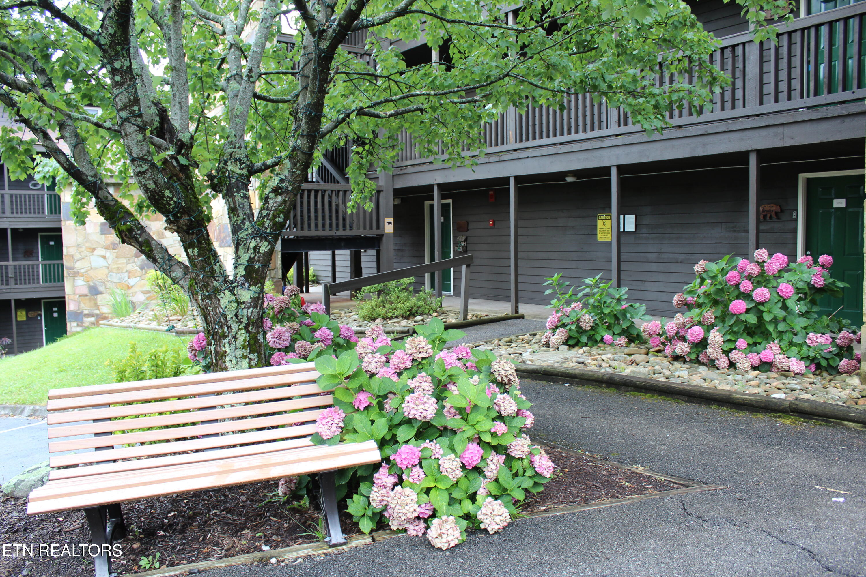 1380 Ski View Drive Gatlinburg TN 37738