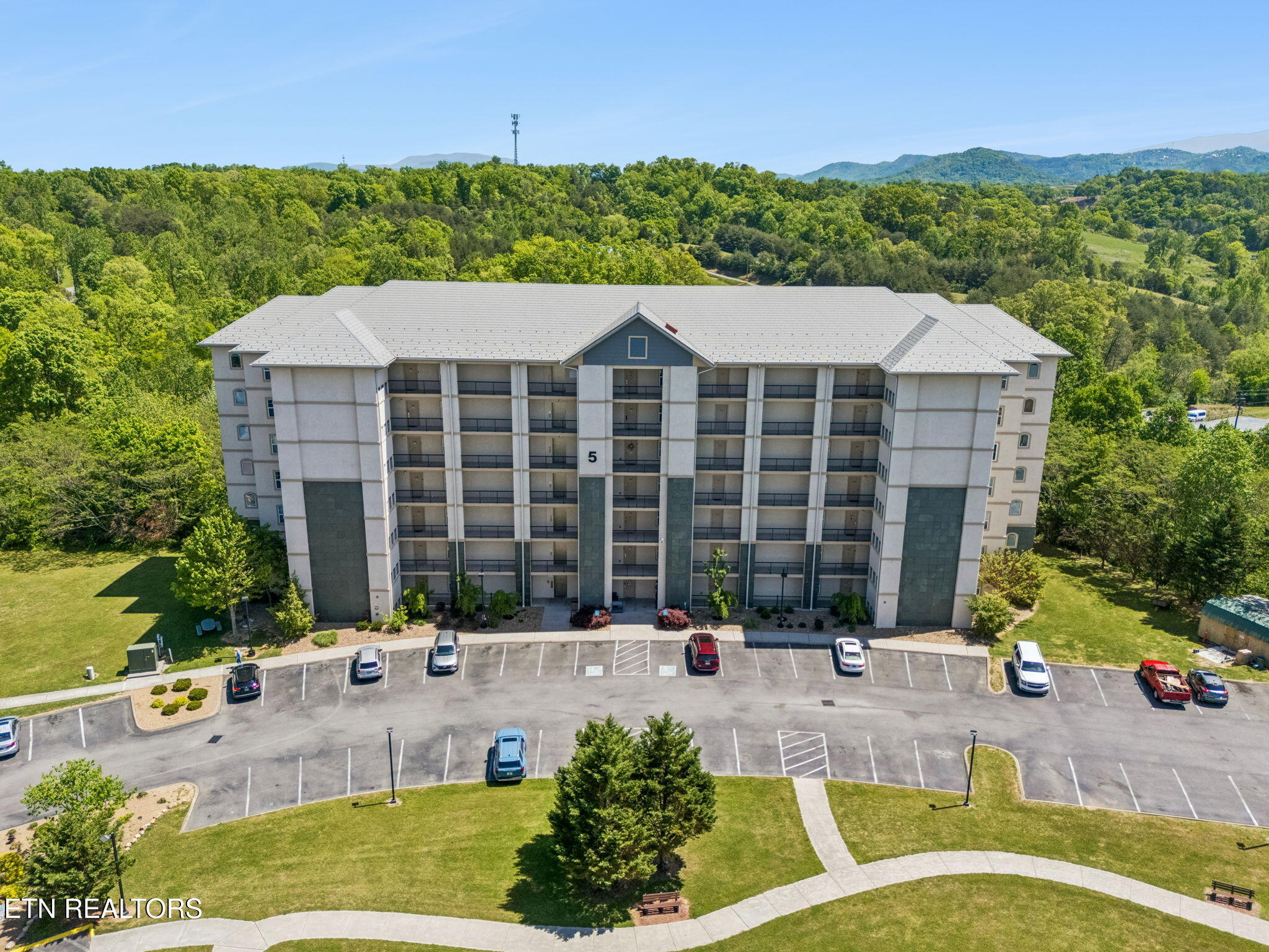 124 Plaza Drive Pigeon Forge TN 37863