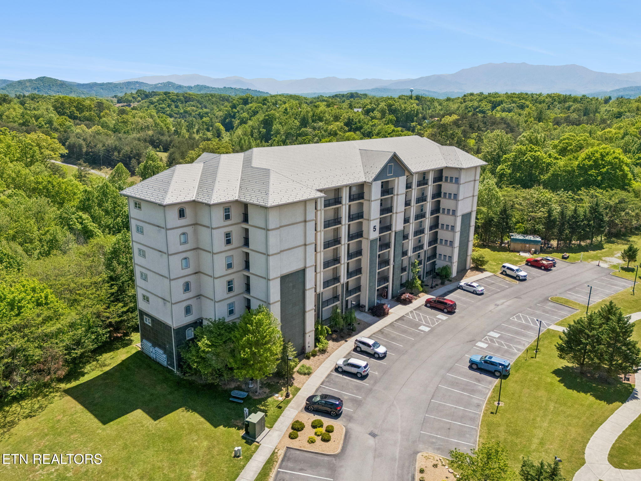 124 Plaza Drive Pigeon Forge TN 37863
