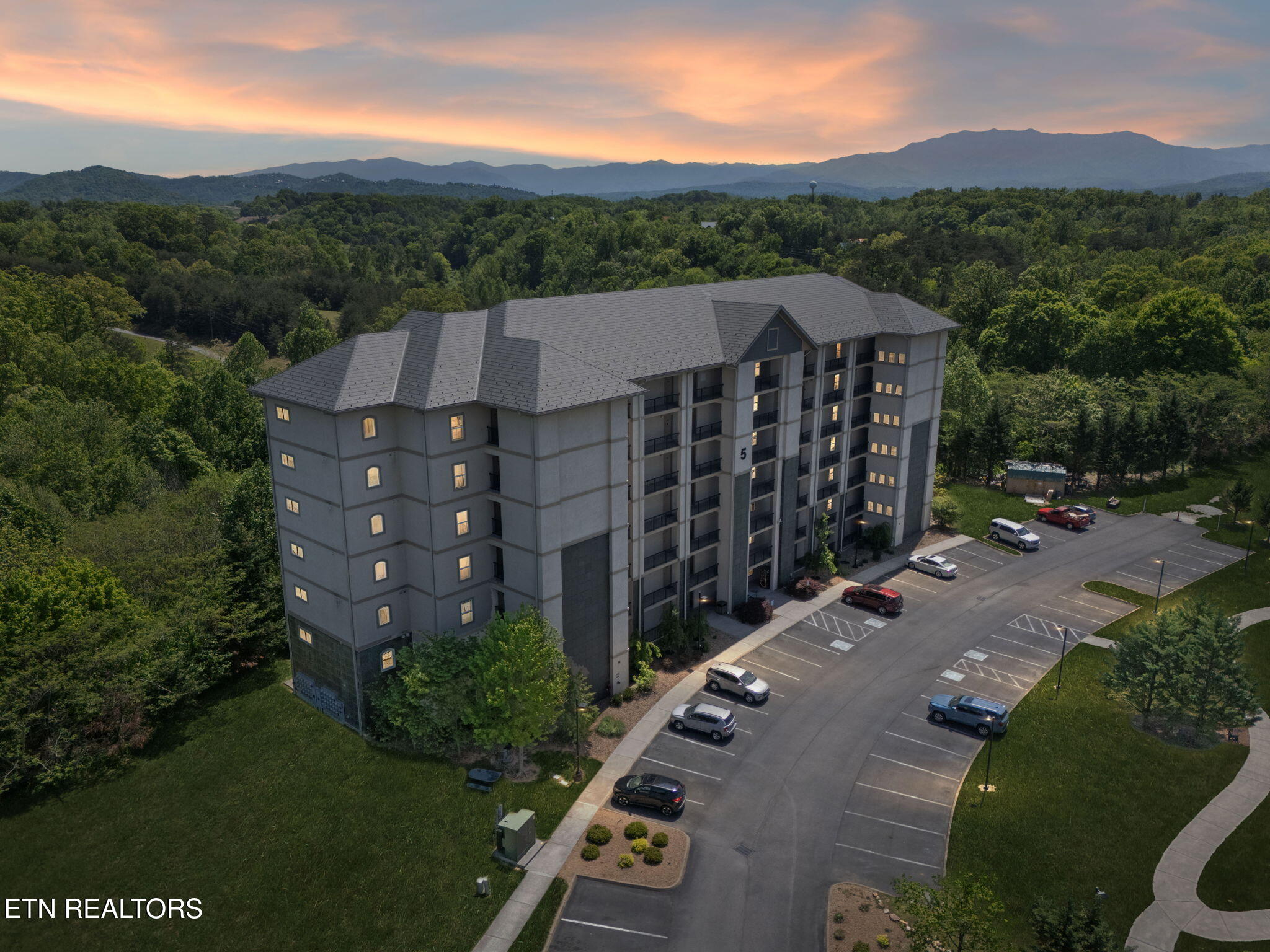 124 Plaza Drive Pigeon Forge TN 37863