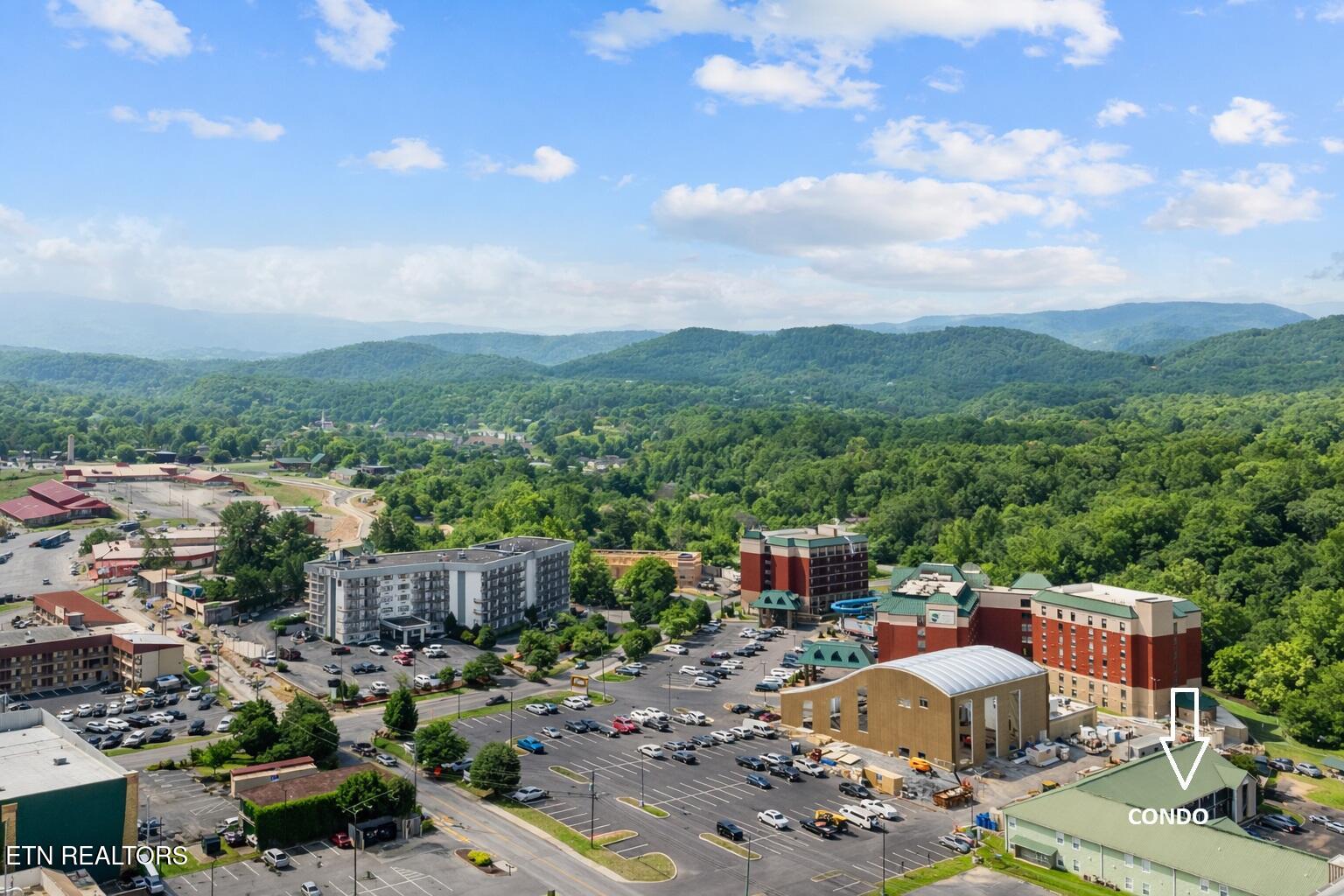 2743 Colonial Dr Drive Pigeon Forge TN 37863