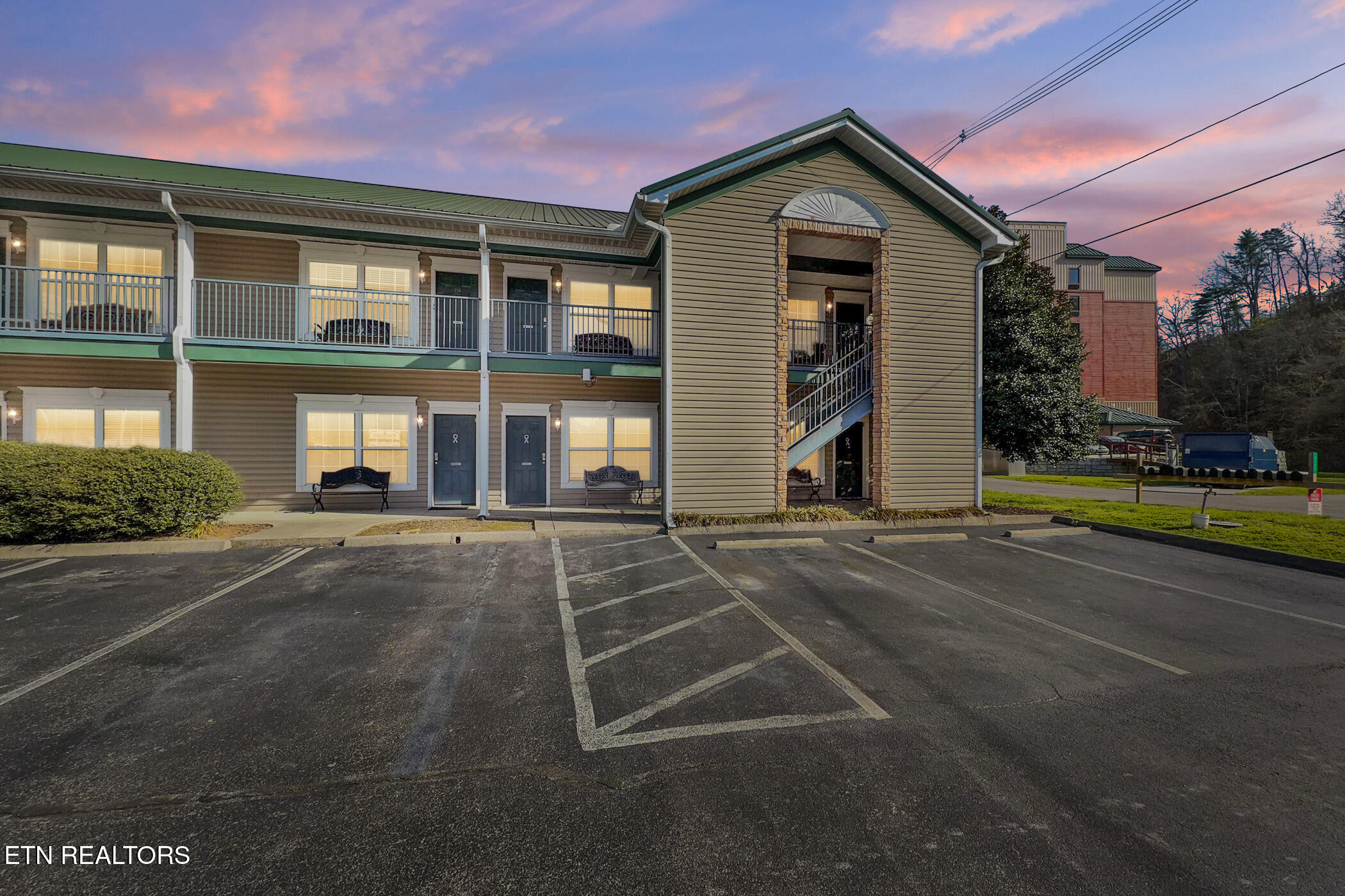 2743 Colonial Dr Drive Pigeon Forge TN 37863