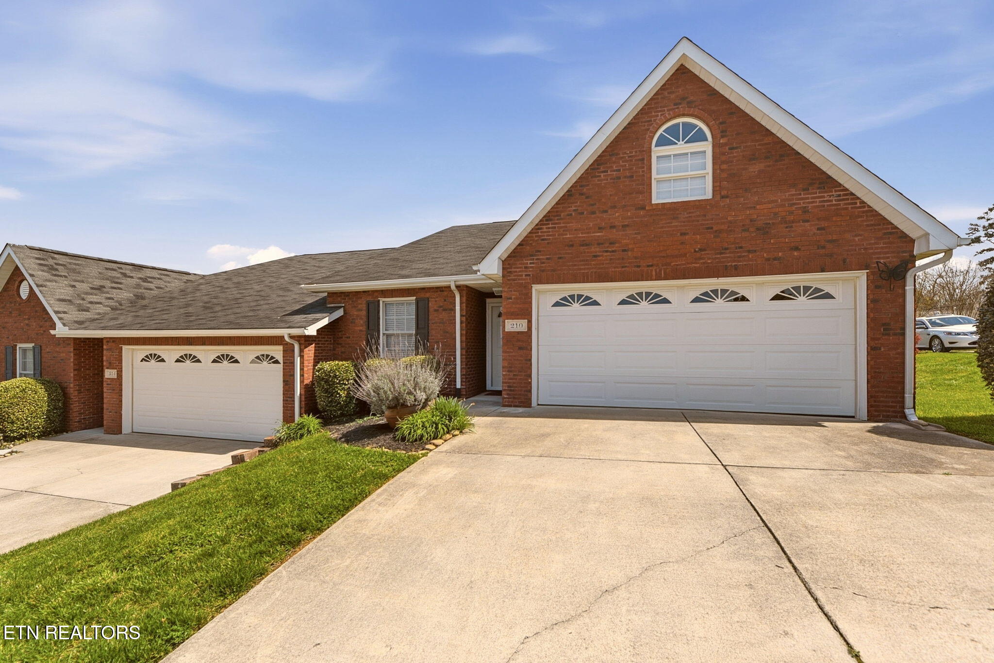 210 Butterfly Way Knoxville TN 37924
