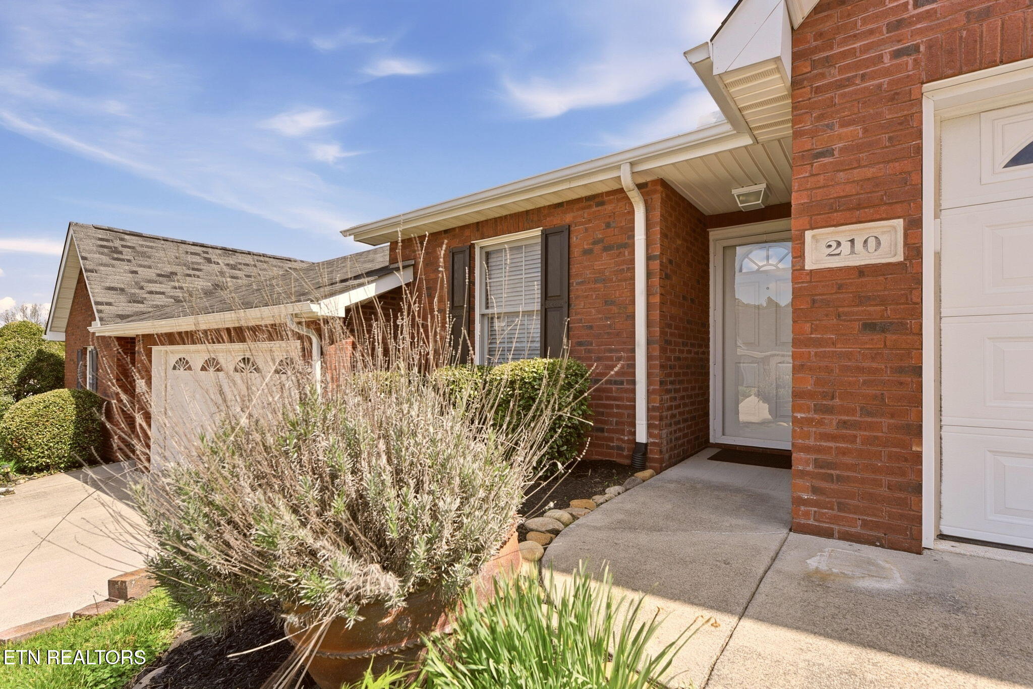 210 Butterfly Way Knoxville TN 37924