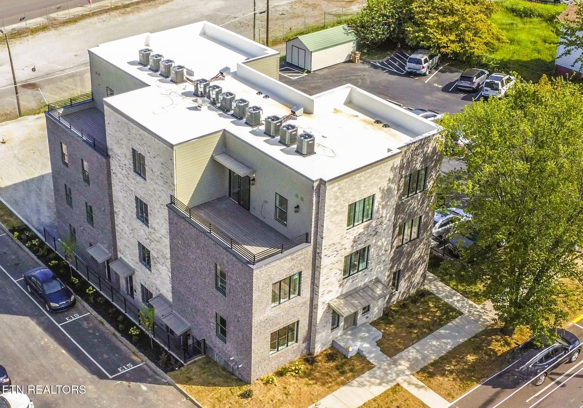 1911 Forest Avenue Knoxville TN 37916