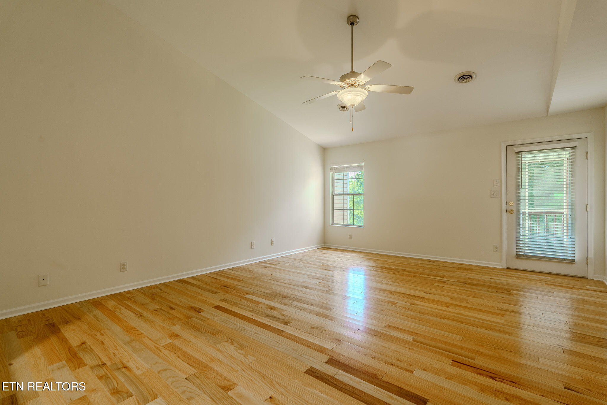6344 Love Song Lane Knoxville TN 37914