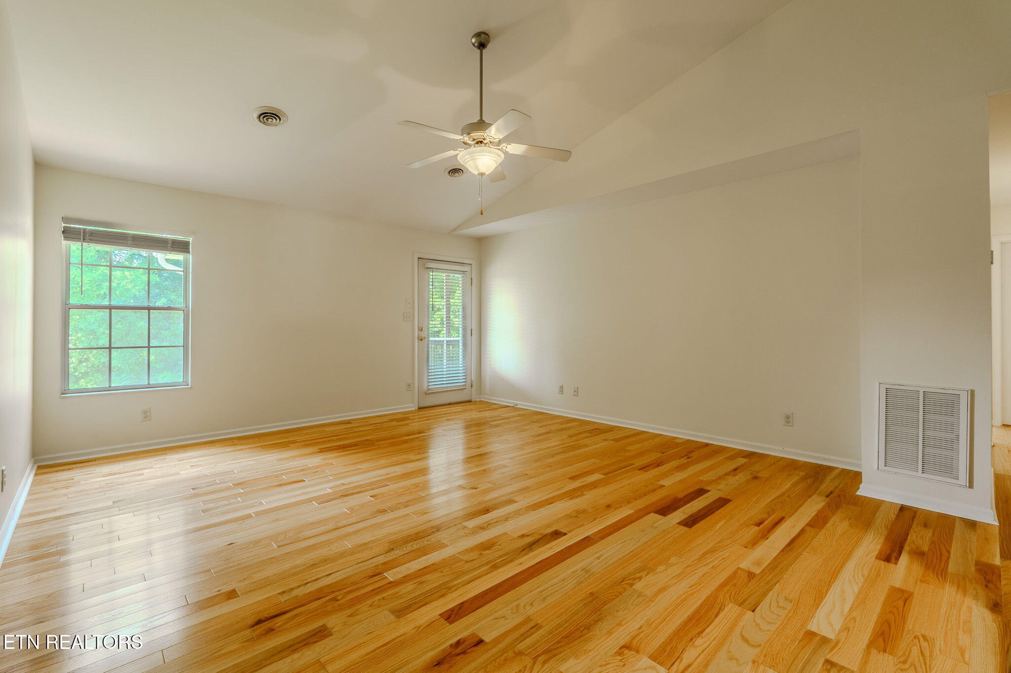 6344 Love Song Lane Knoxville TN 37914