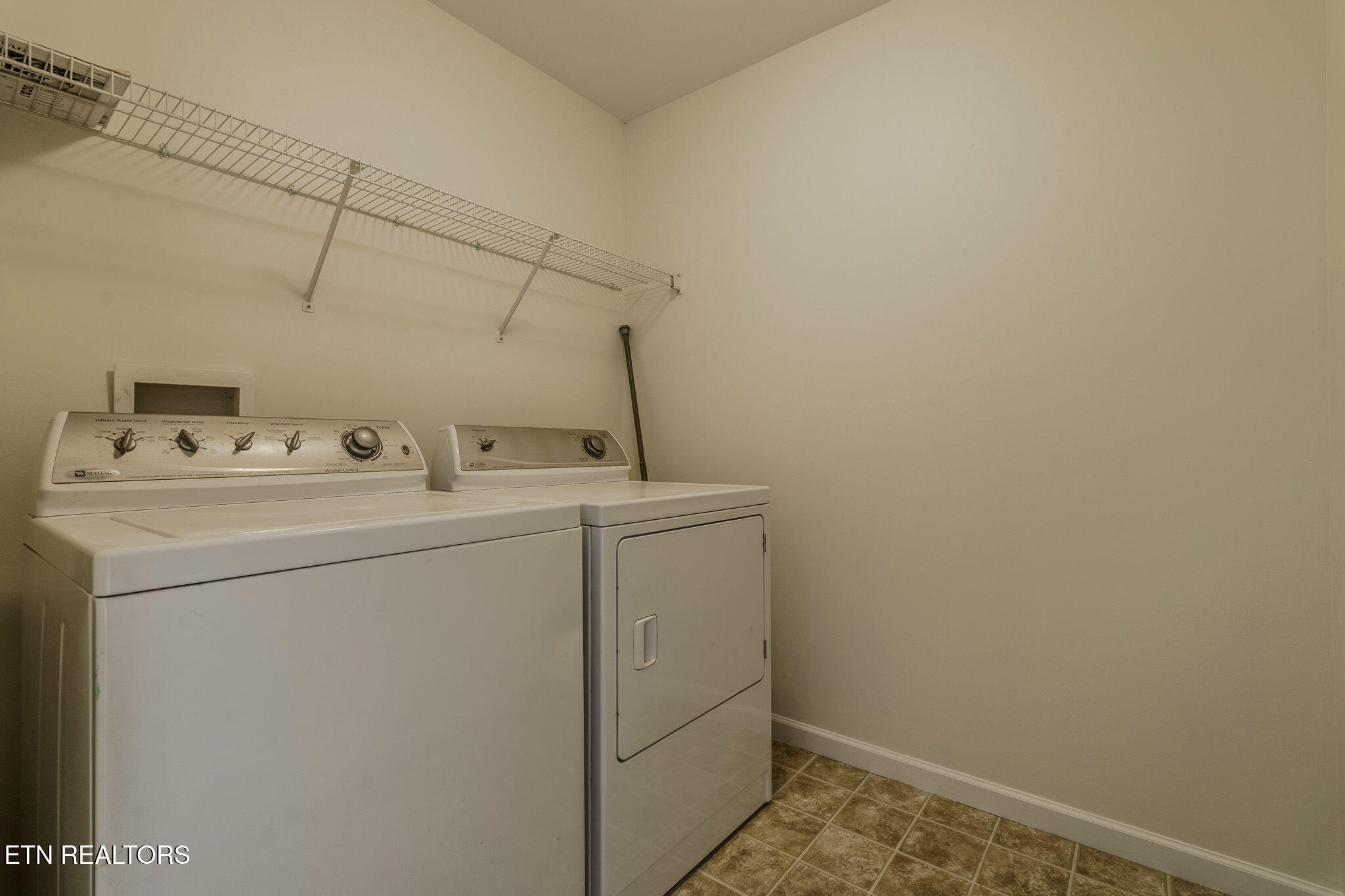 6344 Love Song Lane Knoxville TN 37914