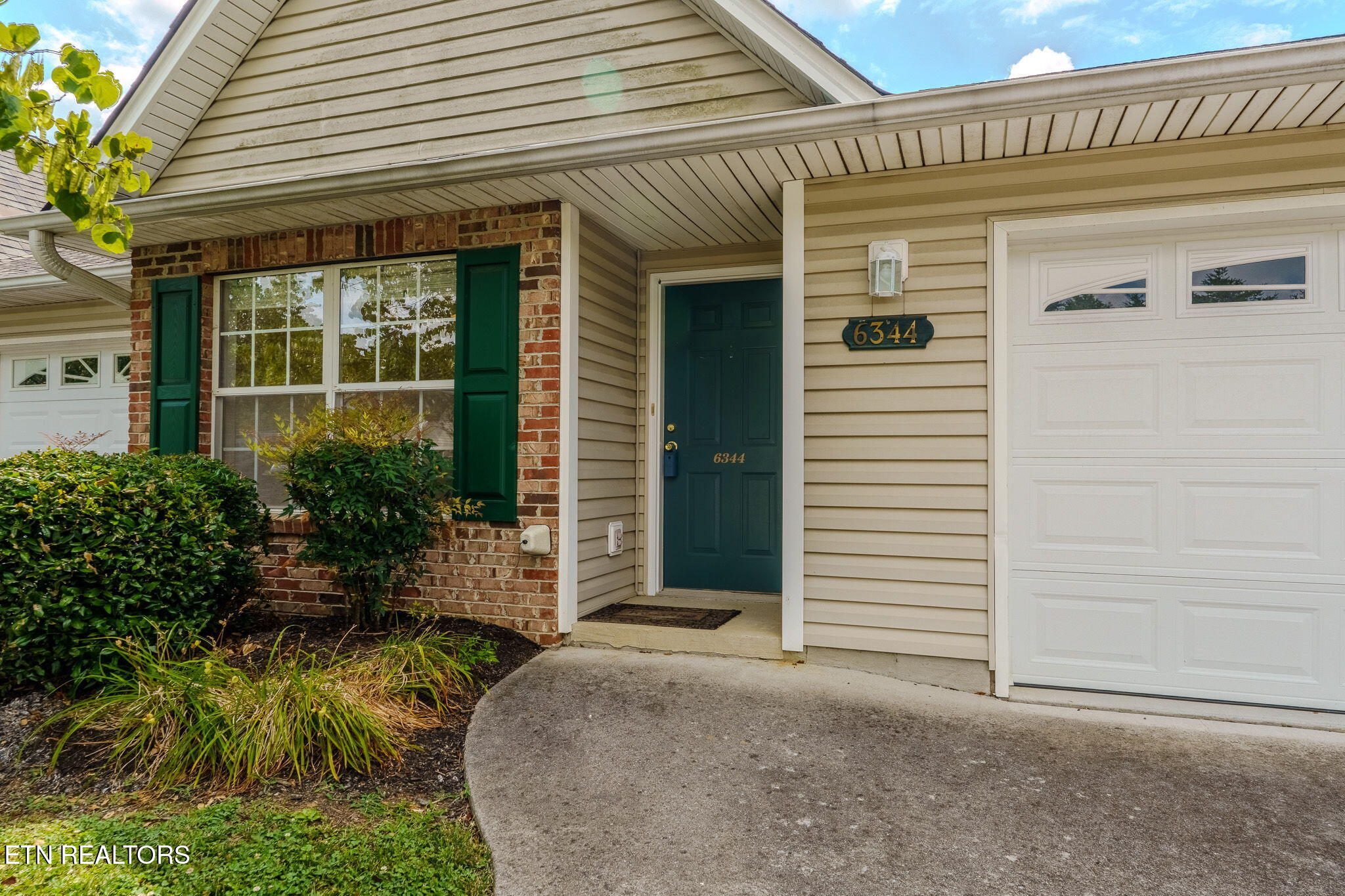 6344 Love Song Lane Knoxville TN 37914