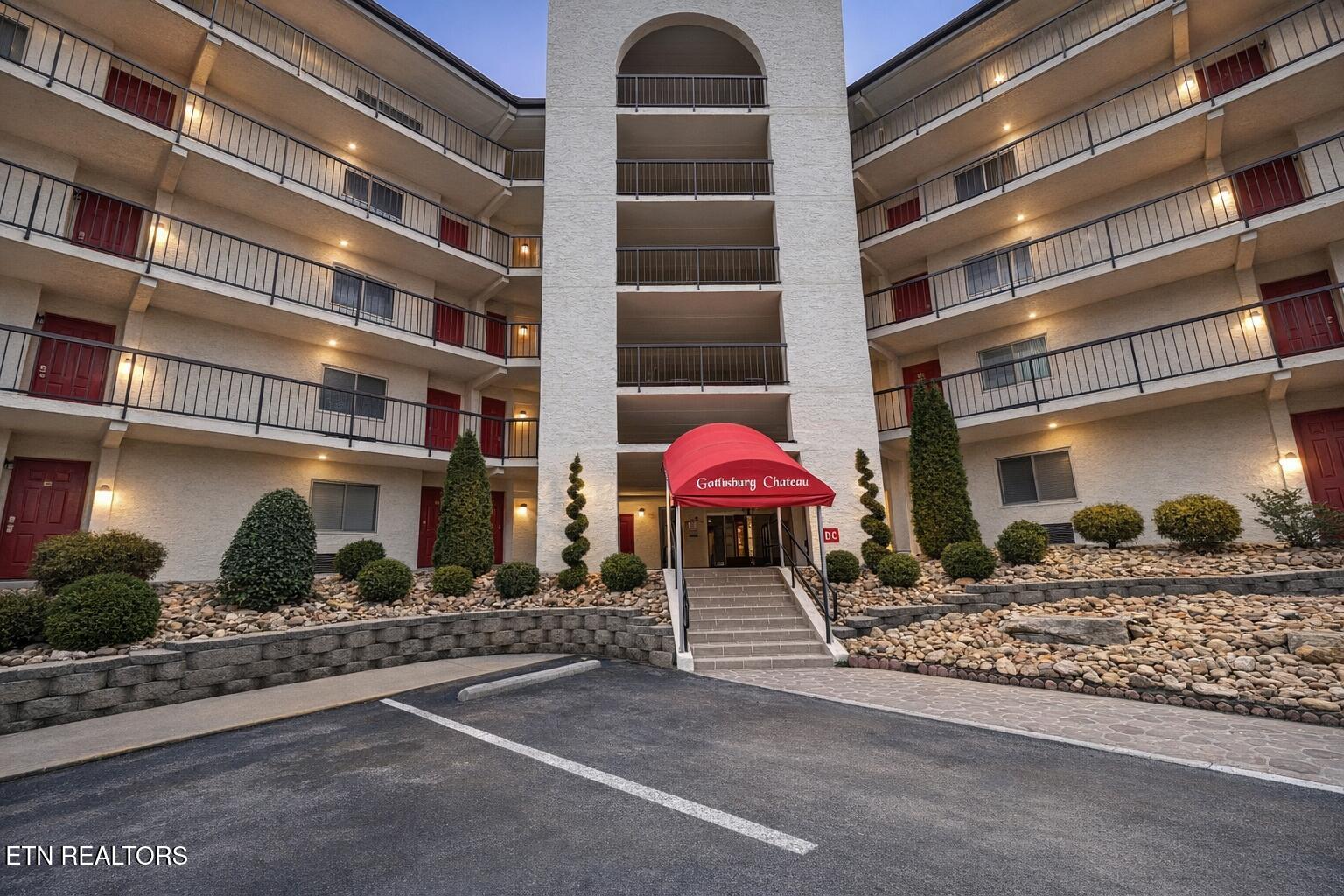102 Baskins Creek Gatlinburg TN 37738